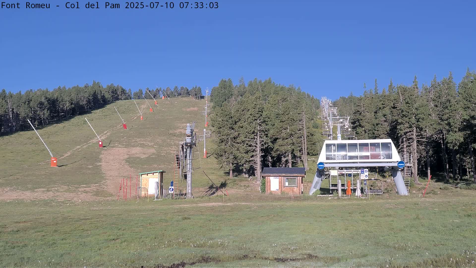 Font Romeu,  Col del Pam Neck Ski Slope & Charmlift Live Cam - Prades, Pyrenees-Orientales, Occitanie, France