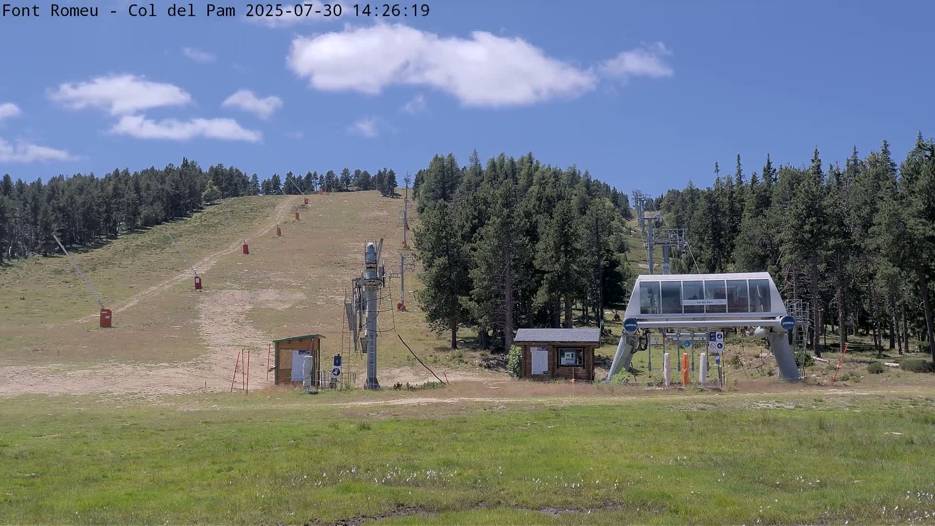 Font Romeu,  Col del Pam Neck Ski Slope & Charmlift Live Cam - Prades, Pyrenees-Orientales, Occitanie, France