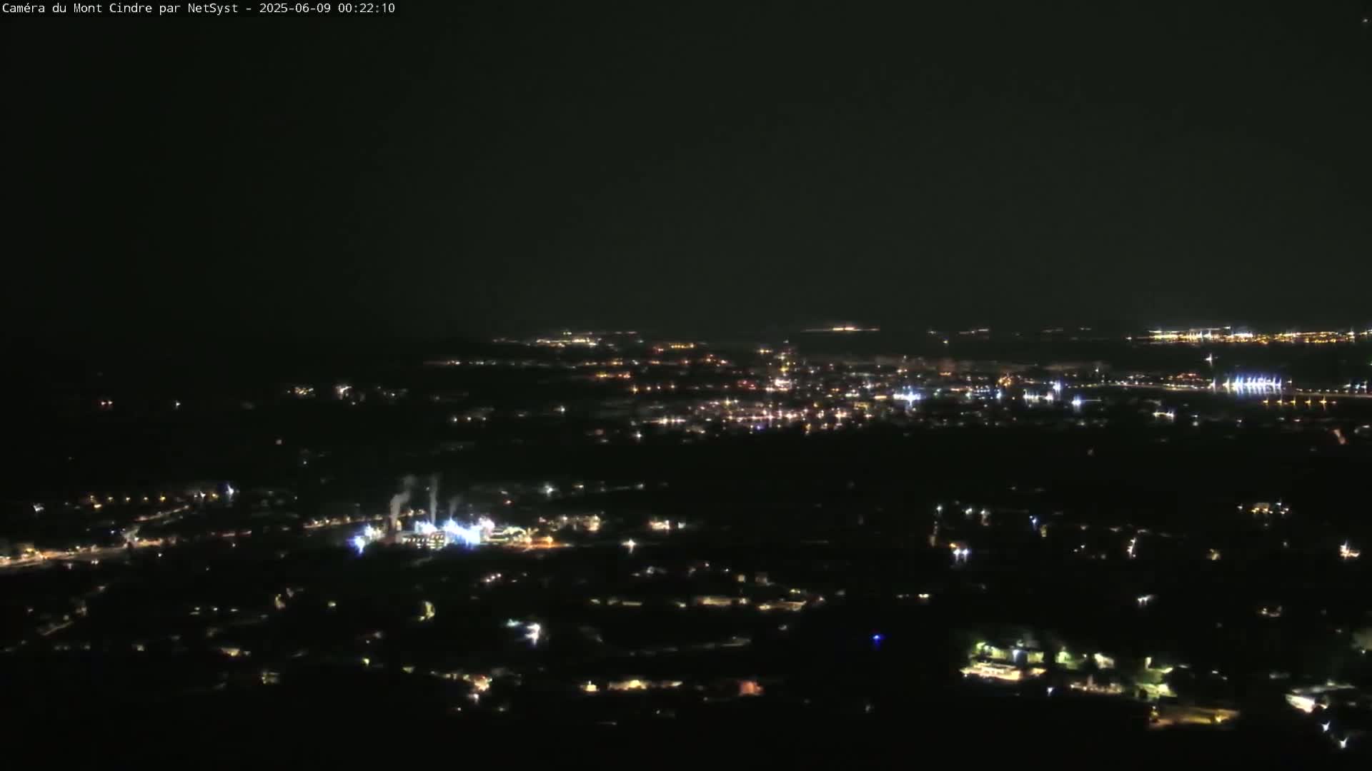 Lyon Skyline from Saint-Cyr-au-Mont-d'Or Mont Cindre Live Cam - Lyon, Métropole de Lyon, Auvergne-Rhône-Alpes, France