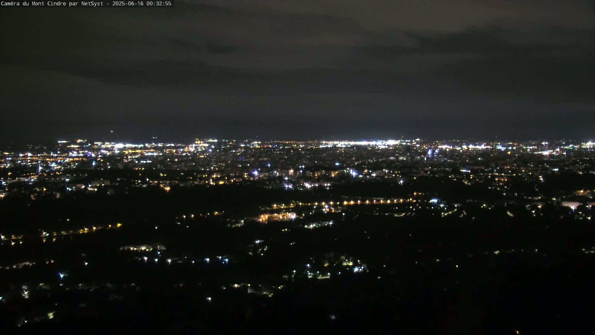 Lyon Skyline from Saint-Cyr-au-Mont-d'Or Mont Cindre Live Cam - Lyon, Métropole de Lyon, Auvergne-Rhône-Alpes, France