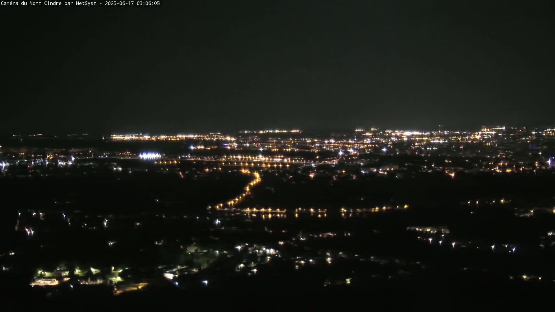Lyon Skyline from Saint-Cyr-au-Mont-d'Or Mont Cindre Live Cam - Lyon, Métropole de Lyon, Auvergne-Rhône-Alpes, France