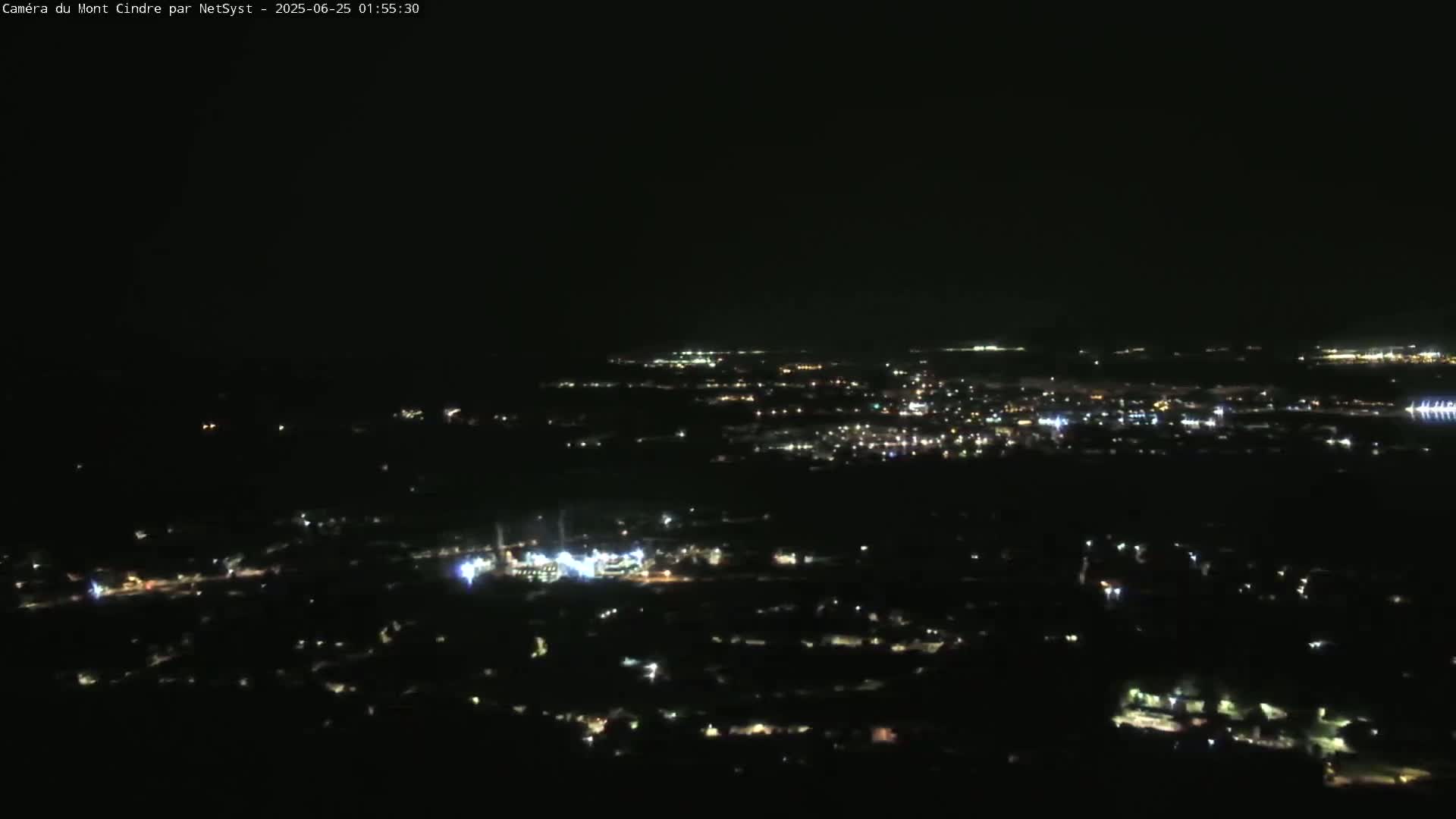Lyon Skyline from Saint-Cyr-au-Mont-d'Or Mont Cindre Live Cam - Lyon, Métropole de Lyon, Auvergne-Rhône-Alpes, France