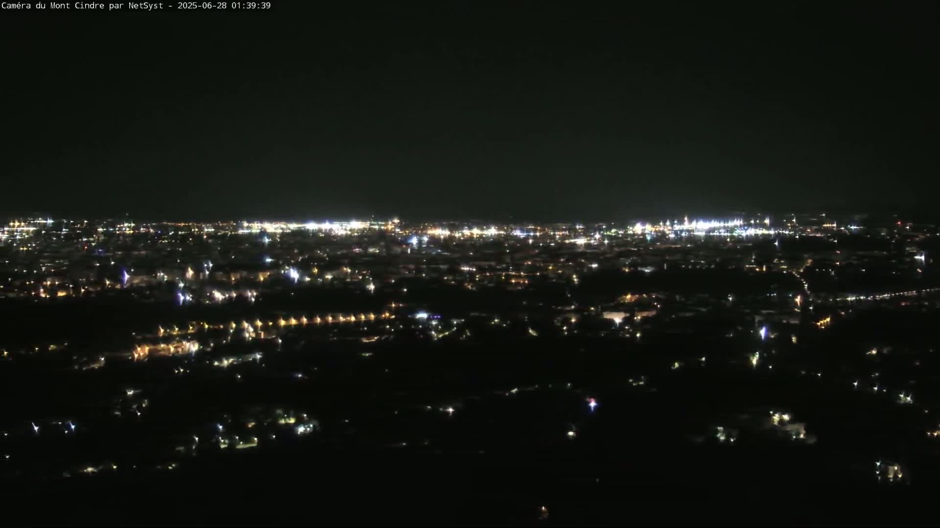 Lyon Skyline from Saint-Cyr-au-Mont-d'Or Mont Cindre Live Cam - Lyon, Métropole de Lyon, Auvergne-Rhône-Alpes, France