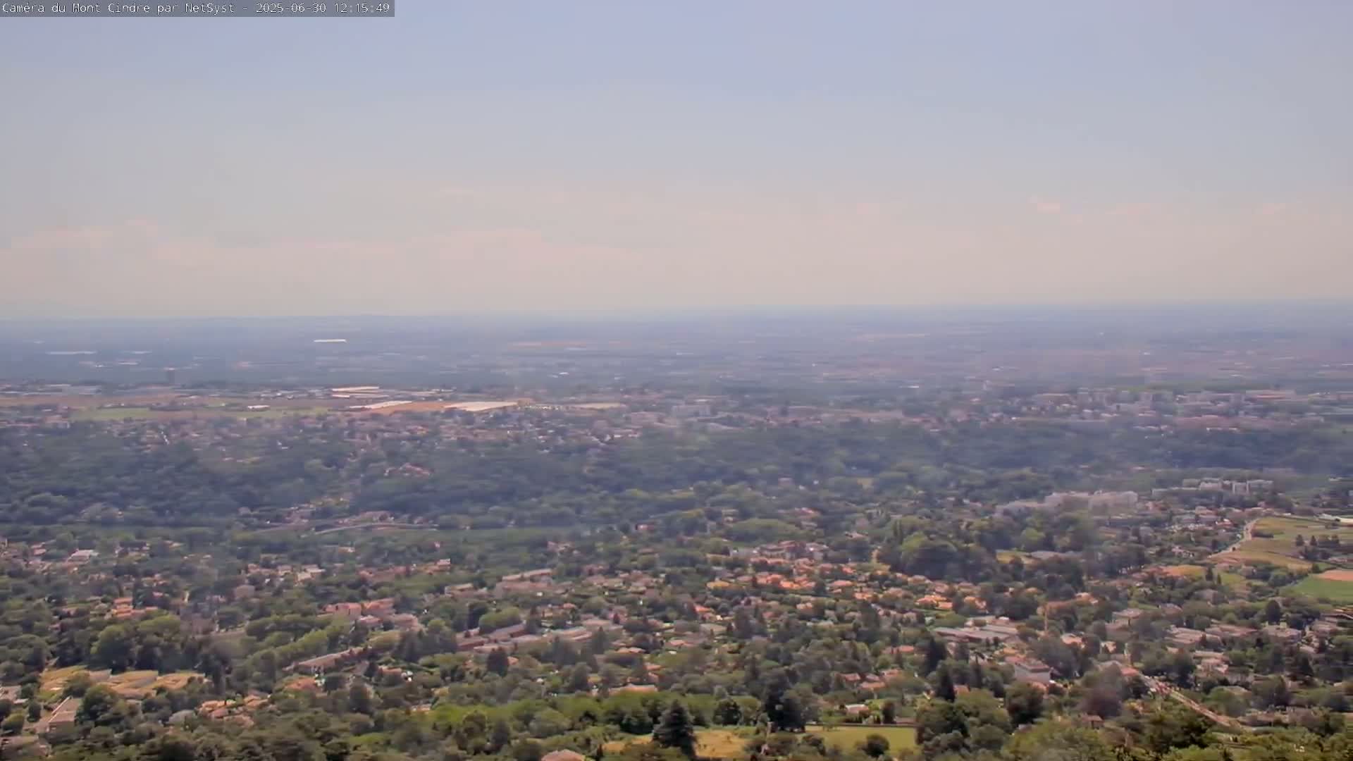 Lyon Skyline from Saint-Cyr-au-Mont-d'Or Mont Cindre Live Cam - Lyon, Métropole de Lyon, Auvergne-Rhône-Alpes, France