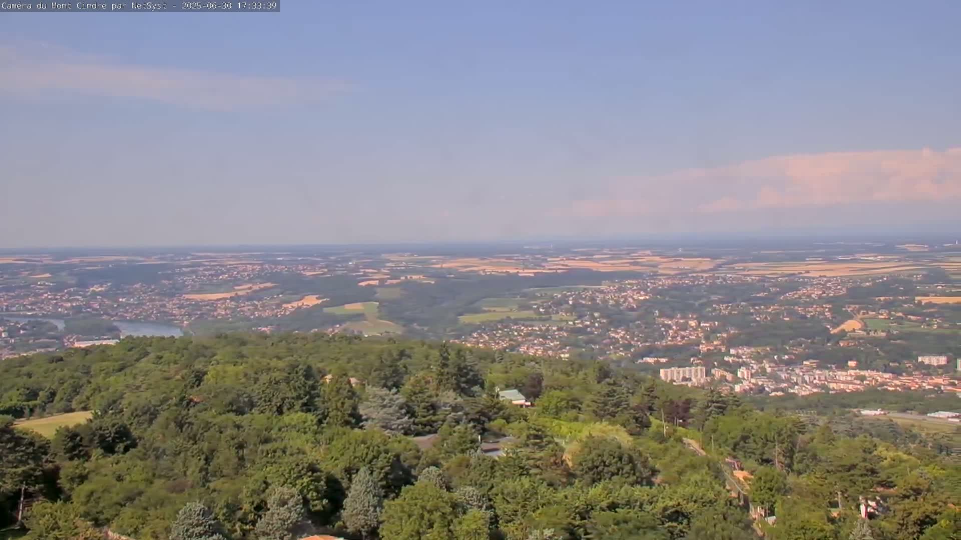 Lyon Skyline from Saint-Cyr-au-Mont-d'Or Mont Cindre Live Cam - Lyon, Métropole de Lyon, Auvergne-Rhône-Alpes, France