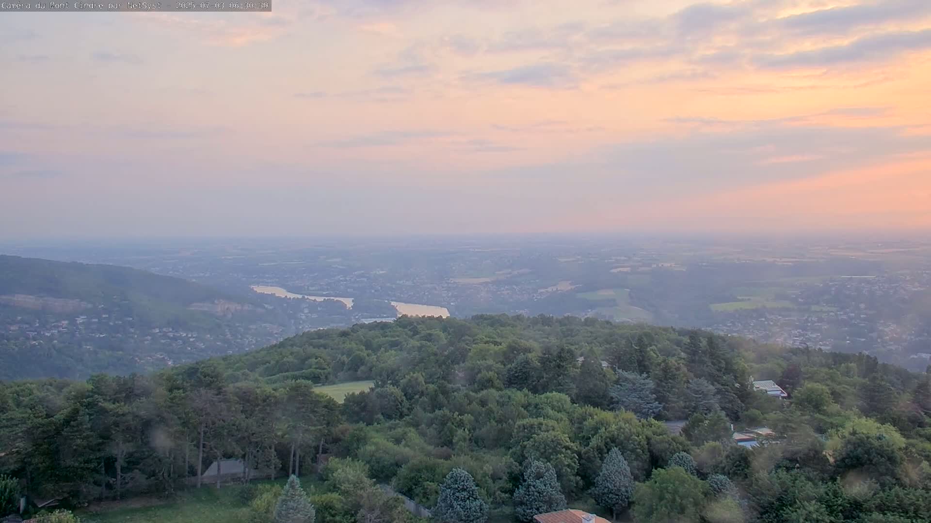Lyon Skyline from Saint-Cyr-au-Mont-d'Or Mont Cindre Live Cam - Lyon, Métropole de Lyon, Auvergne-Rhône-Alpes, France