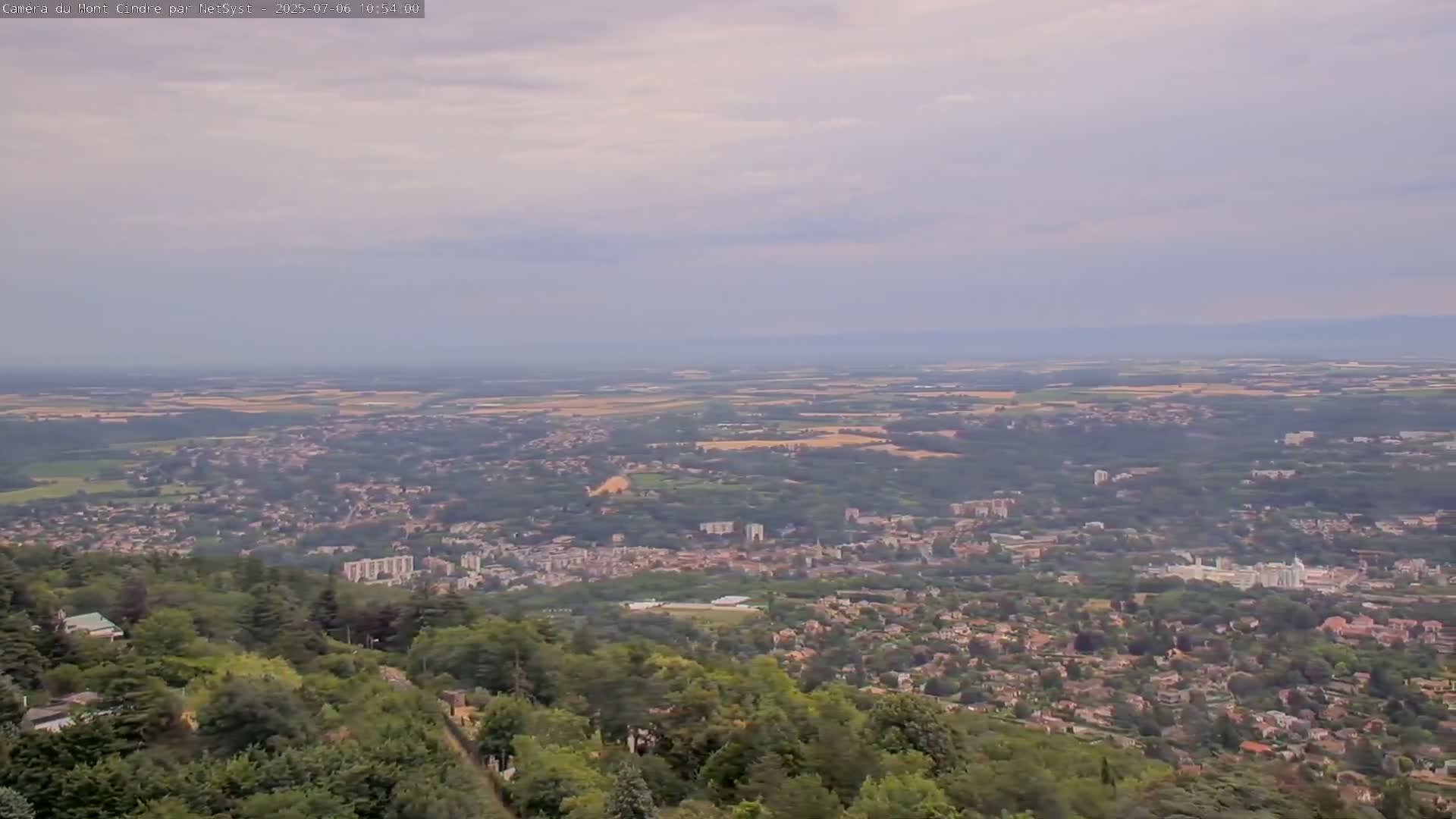 Lyon Skyline from Saint-Cyr-au-Mont-d'Or Mont Cindre Live Cam - Lyon, Métropole de Lyon, Auvergne-Rhône-Alpes, France