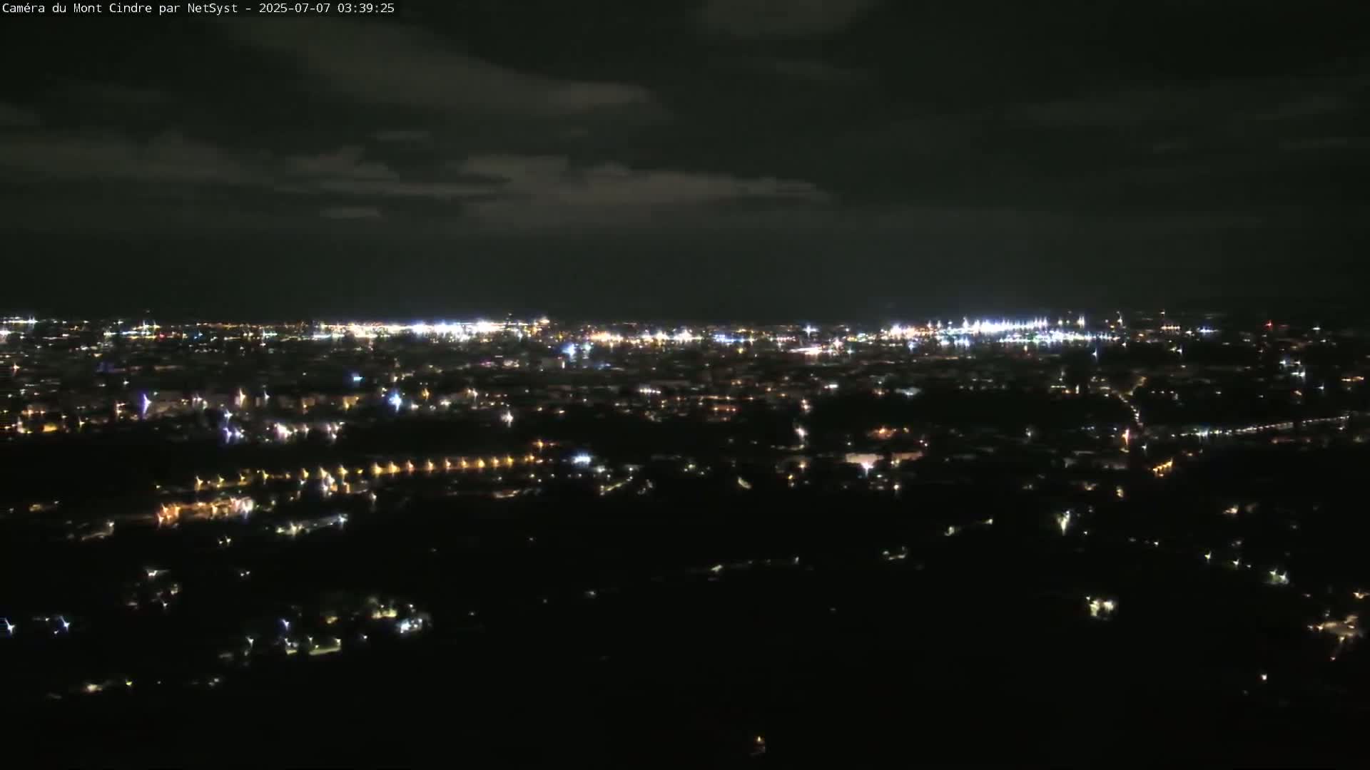 Lyon Skyline from Saint-Cyr-au-Mont-d'Or Mont Cindre Live Cam - Lyon, Métropole de Lyon, Auvergne-Rhône-Alpes, France