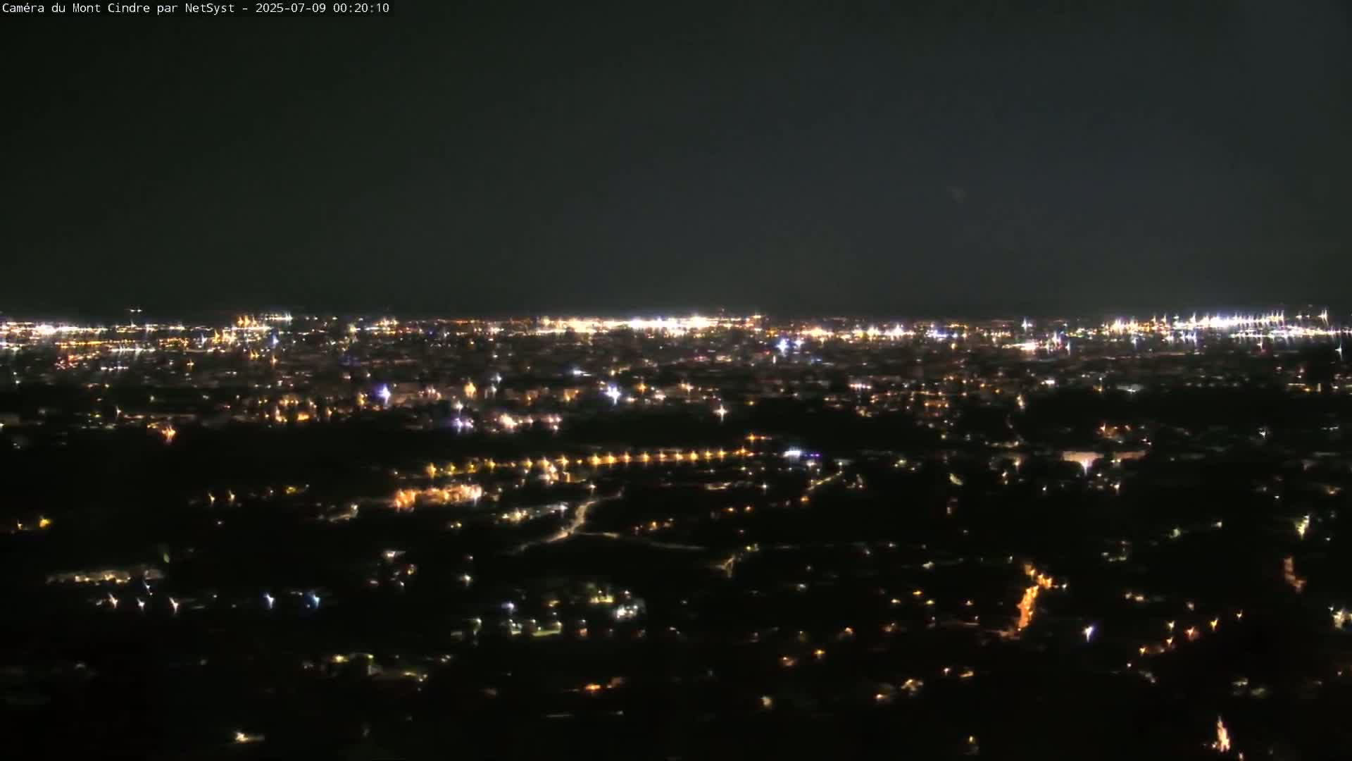 Lyon Skyline from Saint-Cyr-au-Mont-d'Or Mont Cindre Live Cam - Lyon, Métropole de Lyon, Auvergne-Rhône-Alpes, France