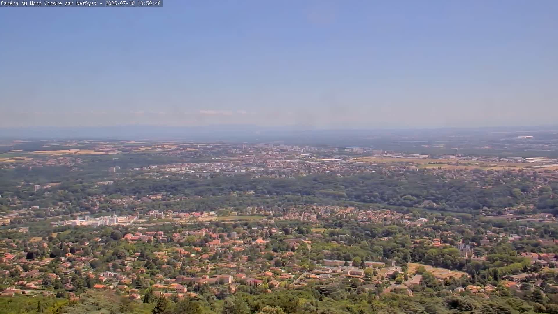 Lyon Skyline from Saint-Cyr-au-Mont-d'Or Mont Cindre Live Cam - Lyon, Métropole de Lyon, Auvergne-Rhône-Alpes, France