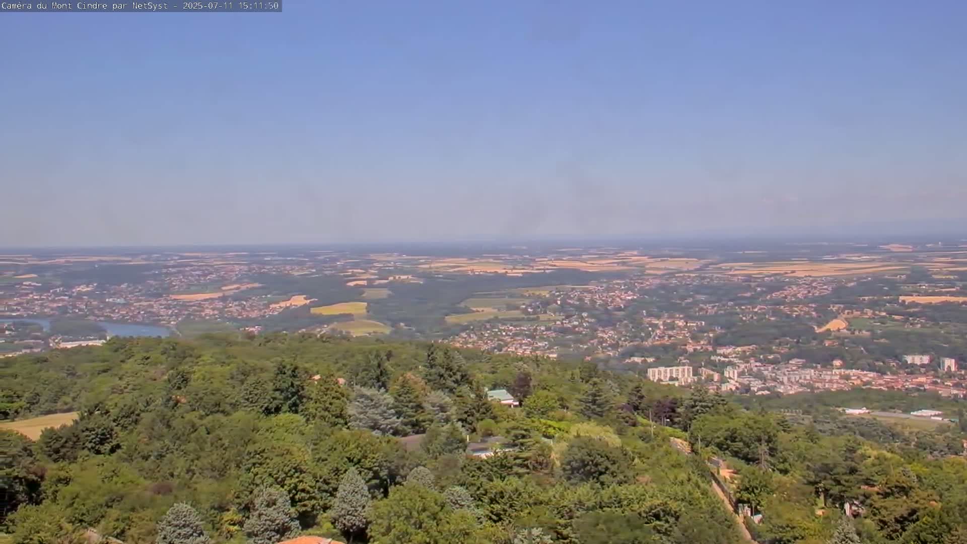 Lyon Skyline from Saint-Cyr-au-Mont-d'Or Mont Cindre Live Cam - Lyon, Métropole de Lyon, Auvergne-Rhône-Alpes, France