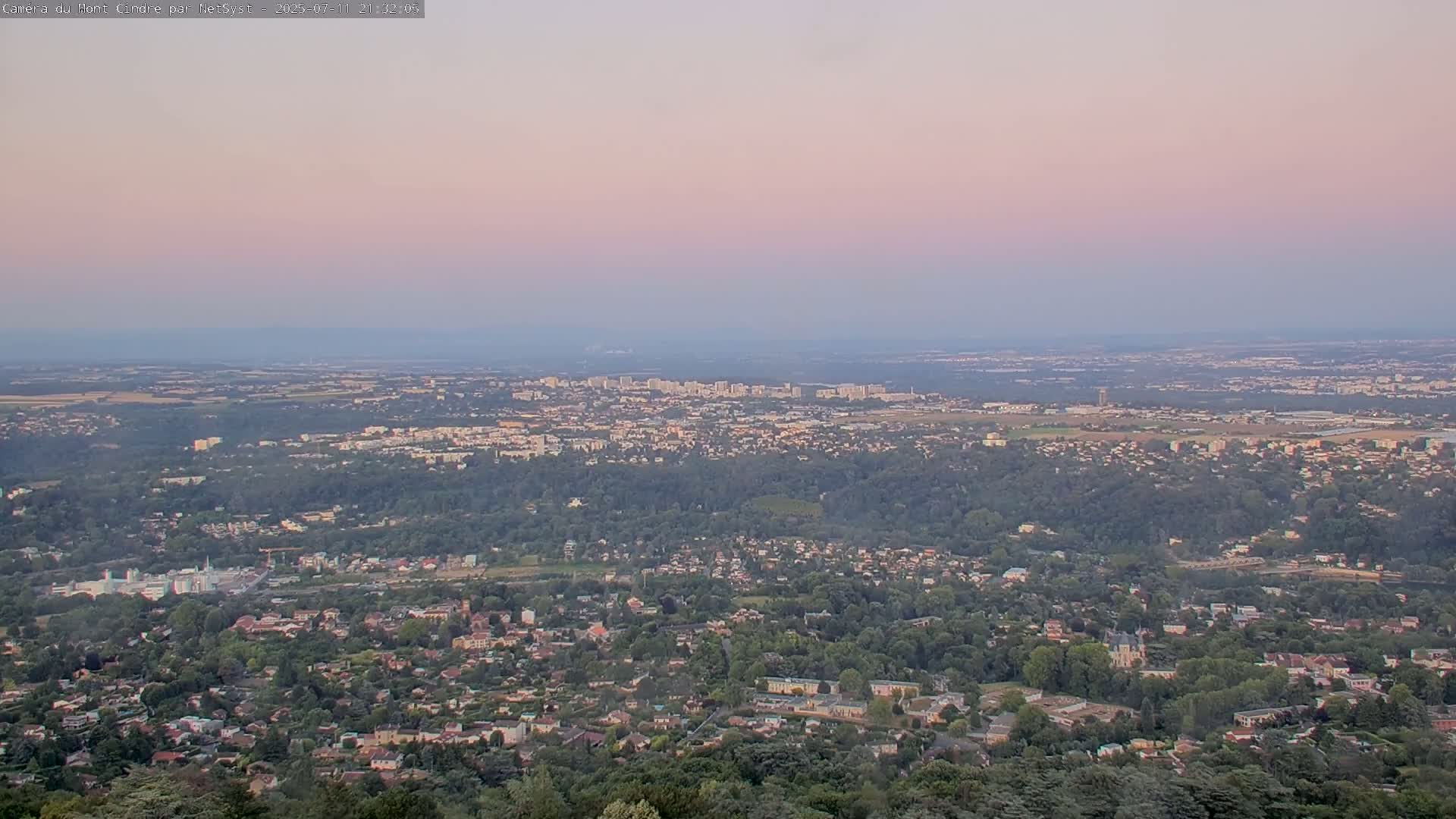 Lyon Skyline from Saint-Cyr-au-Mont-d'Or Mont Cindre Live Cam - Lyon, Métropole de Lyon, Auvergne-Rhône-Alpes, France