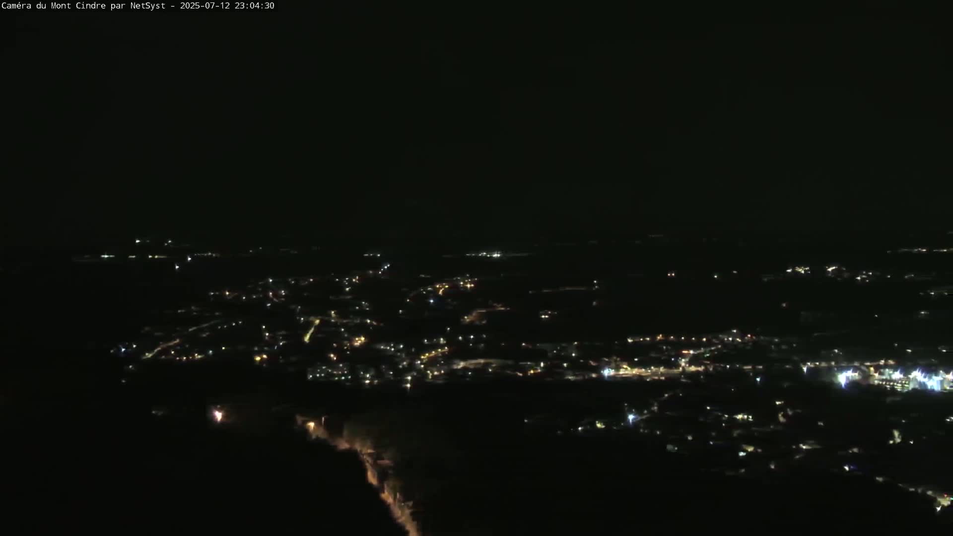 Lyon Skyline from Saint-Cyr-au-Mont-d'Or Mont Cindre Live Cam - Lyon, Métropole de Lyon, Auvergne-Rhône-Alpes, France