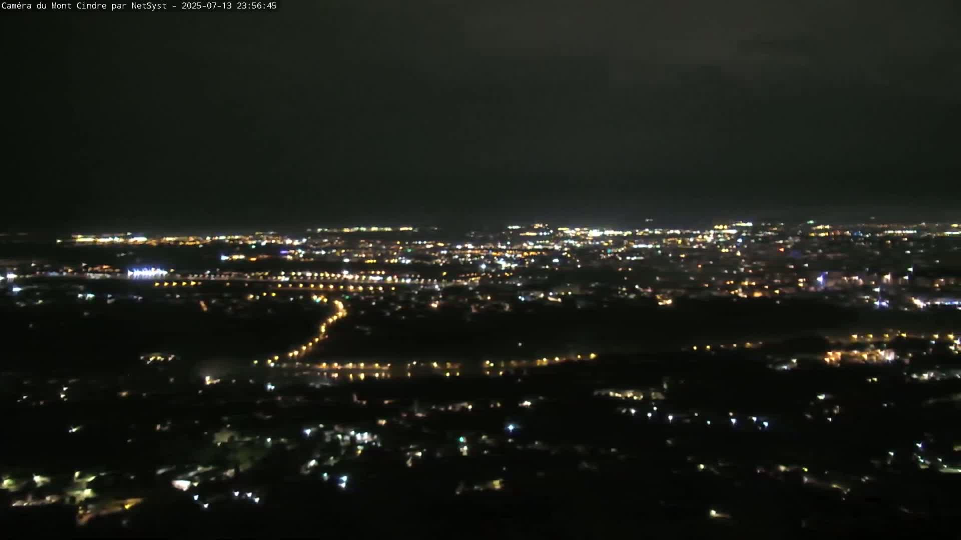 Lyon Skyline from Saint-Cyr-au-Mont-d'Or Mont Cindre Live Cam - Lyon, Métropole de Lyon, Auvergne-Rhône-Alpes, France