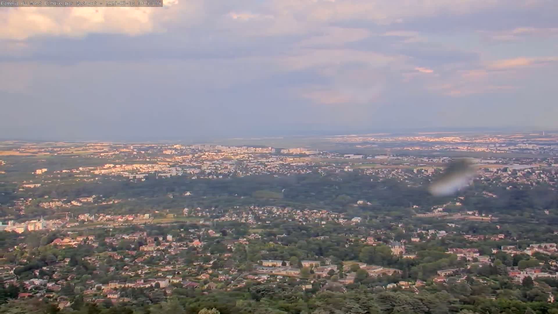 Lyon Skyline from Saint-Cyr-au-Mont-d'Or Mont Cindre Live Cam - Lyon, Métropole de Lyon, Auvergne-Rhône-Alpes, France