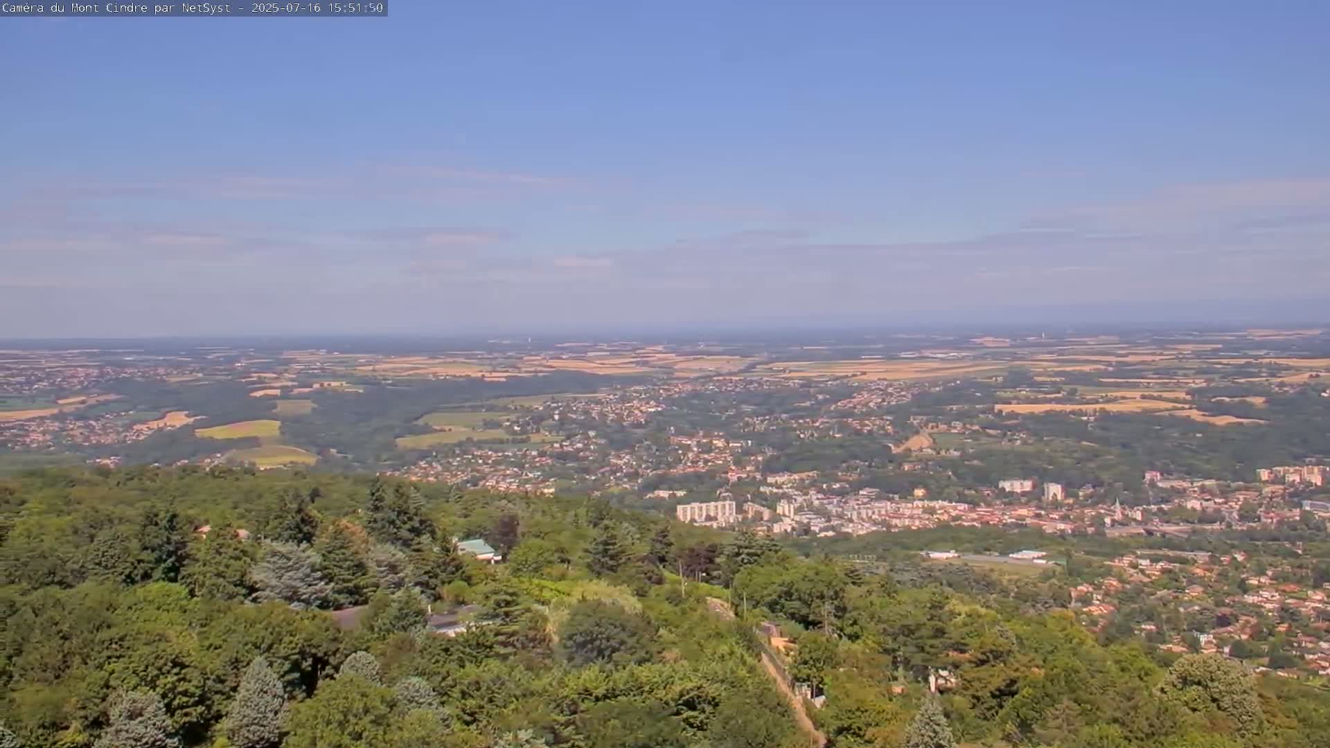 Lyon Skyline from Saint-Cyr-au-Mont-d'Or Mont Cindre Live Cam - Lyon, Métropole de Lyon, Auvergne-Rhône-Alpes, France