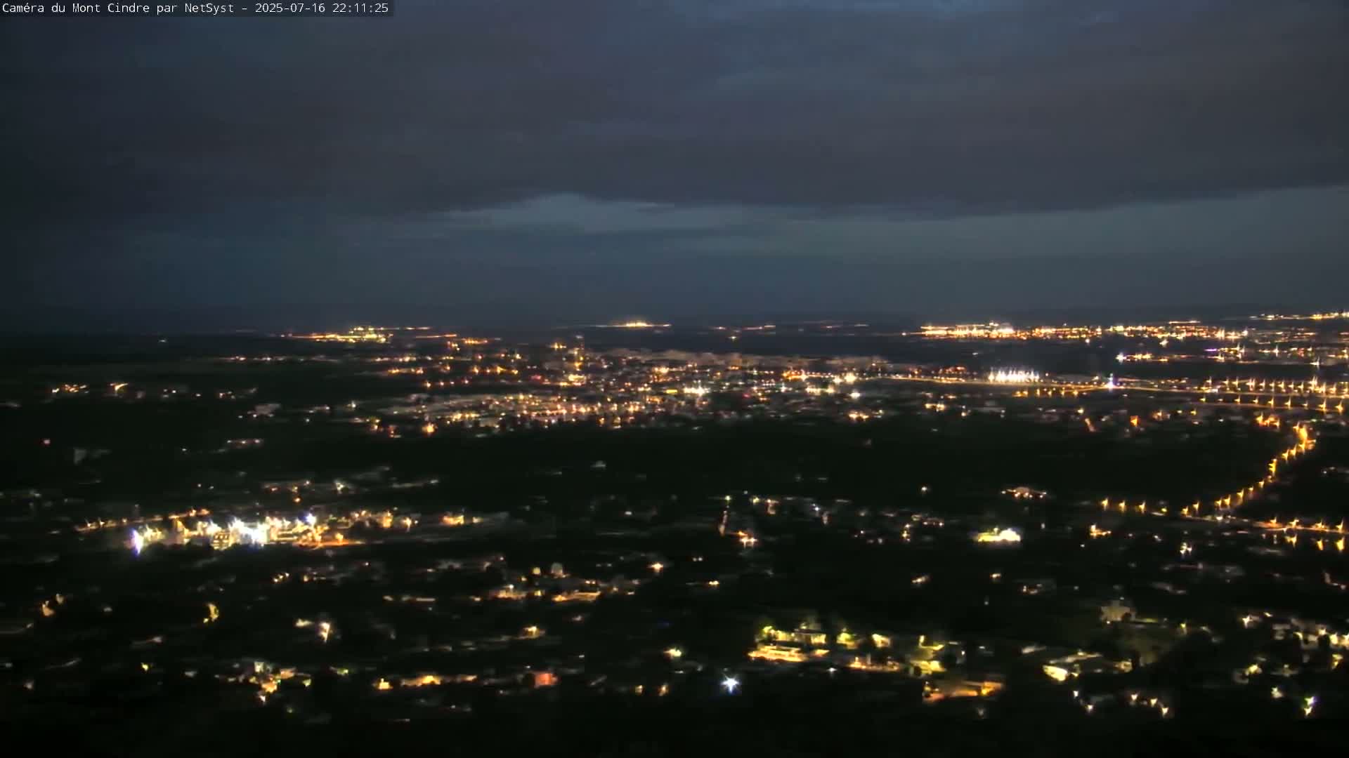 Lyon Skyline from Saint-Cyr-au-Mont-d'Or Mont Cindre Live Cam - Lyon, Métropole de Lyon, Auvergne-Rhône-Alpes, France