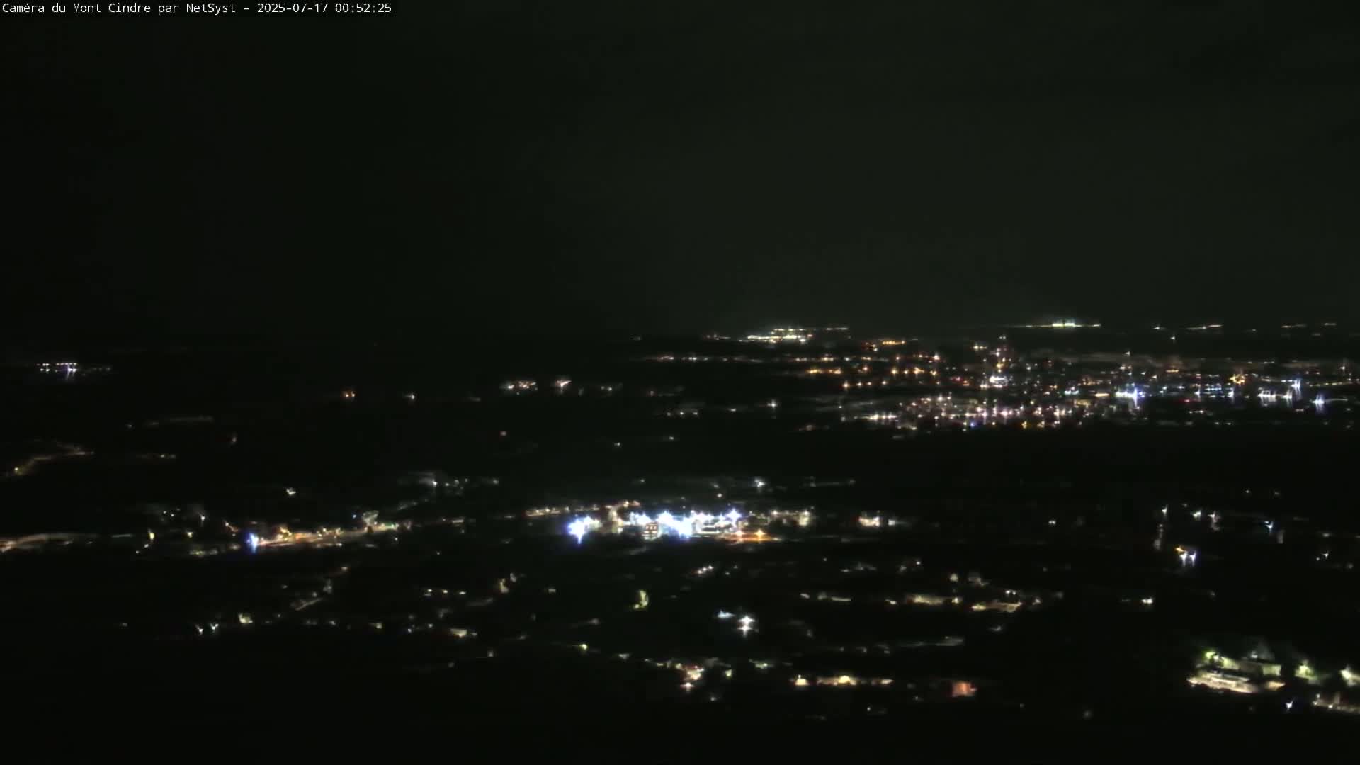 Lyon Skyline from Saint-Cyr-au-Mont-d'Or Mont Cindre Live Cam - Lyon, Métropole de Lyon, Auvergne-Rhône-Alpes, France