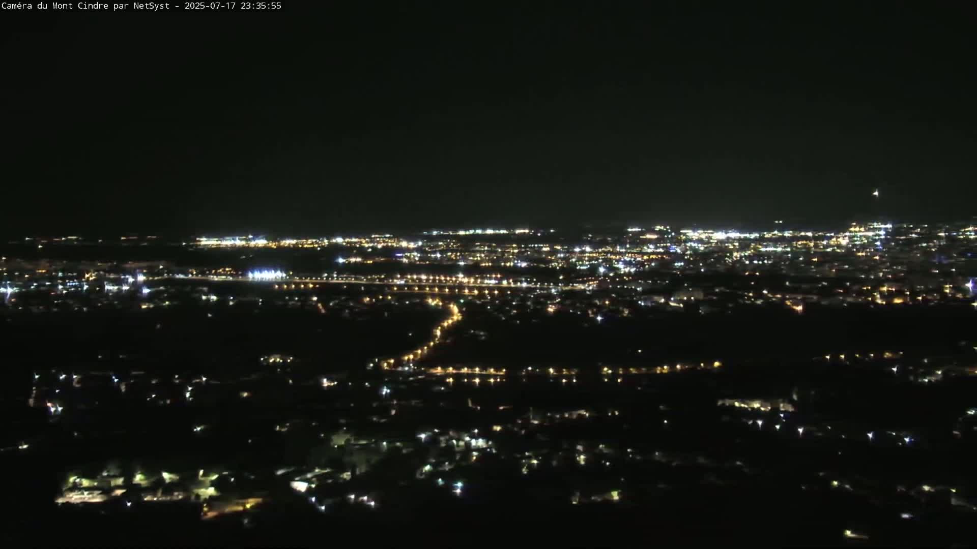 Lyon Skyline from Saint-Cyr-au-Mont-d'Or Mont Cindre Live Cam - Lyon, Métropole de Lyon, Auvergne-Rhône-Alpes, France