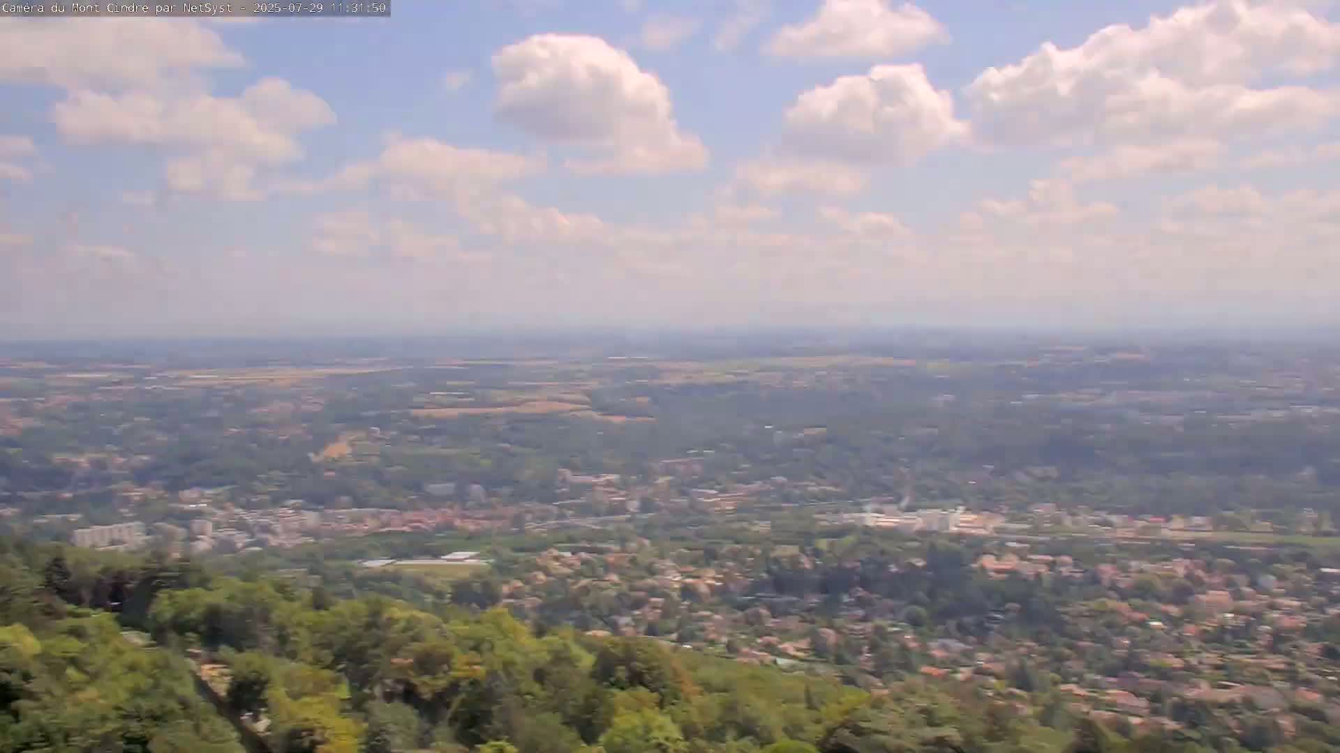 Lyon Skyline from Saint-Cyr-au-Mont-d'Or Mont Cindre Live Cam - Lyon, Métropole de Lyon, Auvergne-Rhône-Alpes, France