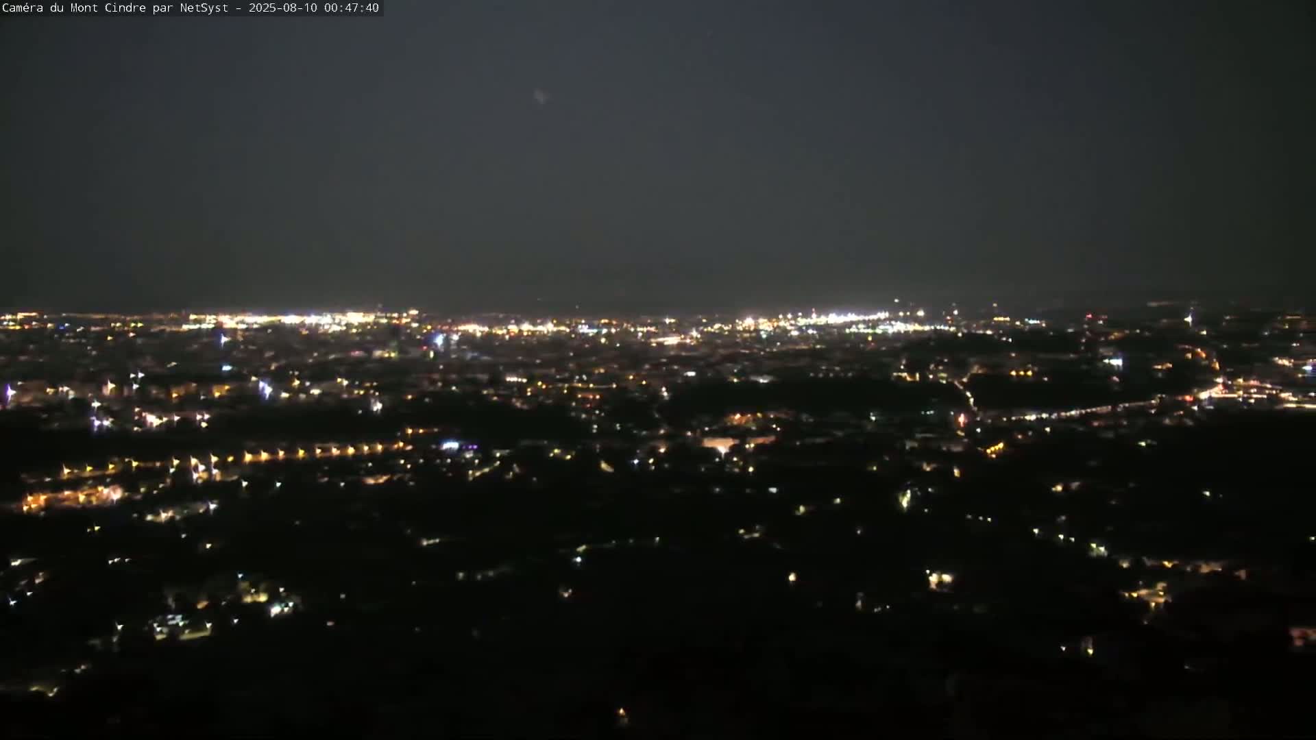 Lyon Skyline from Saint-Cyr-au-Mont-d'Or Mont Cindre Live Cam - Lyon, Métropole de Lyon, Auvergne-Rhône-Alpes, France