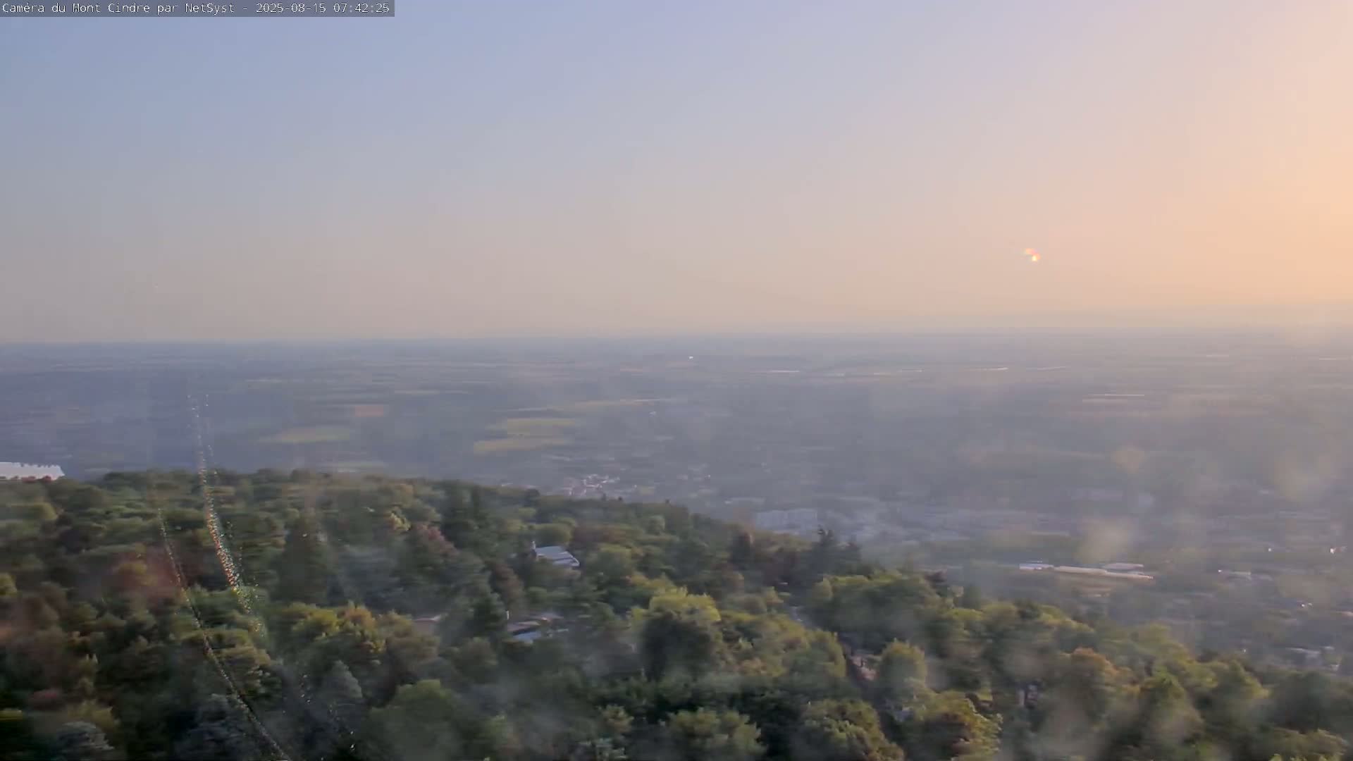 Lyon Skyline from Saint-Cyr-au-Mont-d'Or Mont Cindre Live Cam - Lyon, Métropole de Lyon, Auvergne-Rhône-Alpes, France