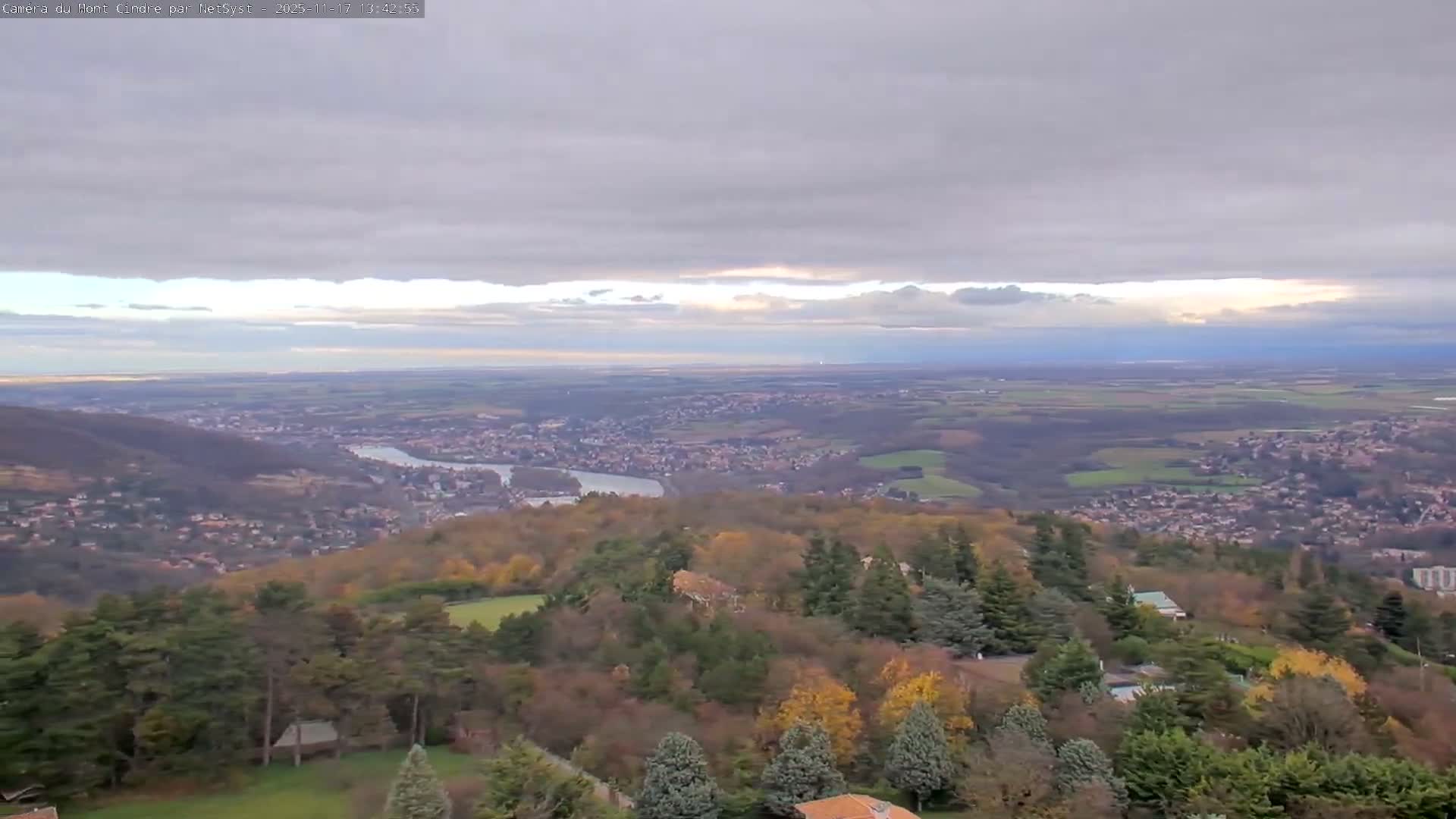 Lyon Skyline from Saint-Cyr-au-Mont-d'Or Mont Cindre Live Cam - Lyon, Métropole de Lyon, Auvergne-Rhône-Alpes, France