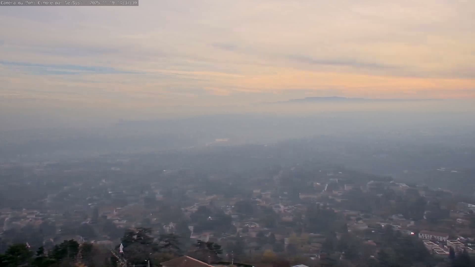 Lyon Skyline from Saint-Cyr-au-Mont-d'Or Mont Cindre Live Cam - Lyon, Métropole de Lyon, Auvergne-Rhône-Alpes, France