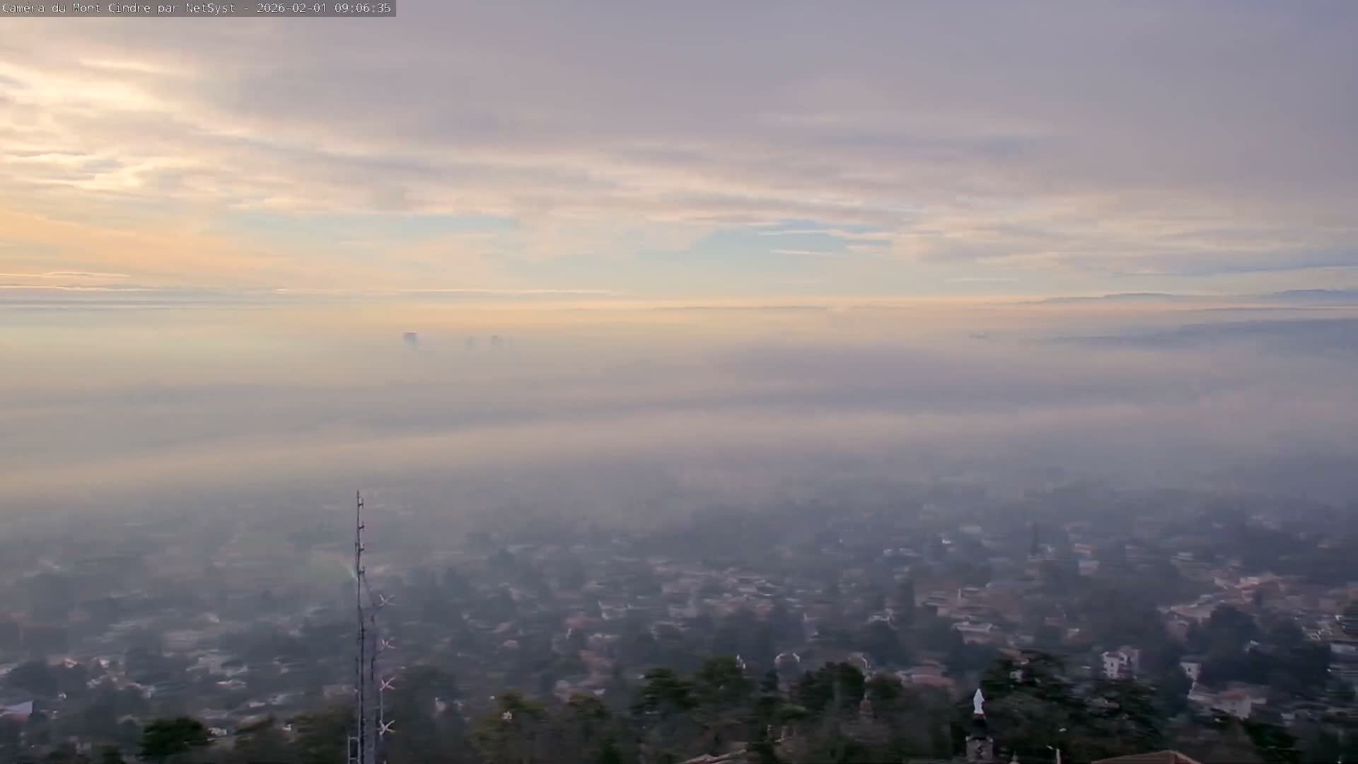 Lyon Skyline from Saint-Cyr-au-Mont-d'Or Mont Cindre Live Cam - Lyon, Métropole de Lyon, Auvergne-Rhône-Alpes, France