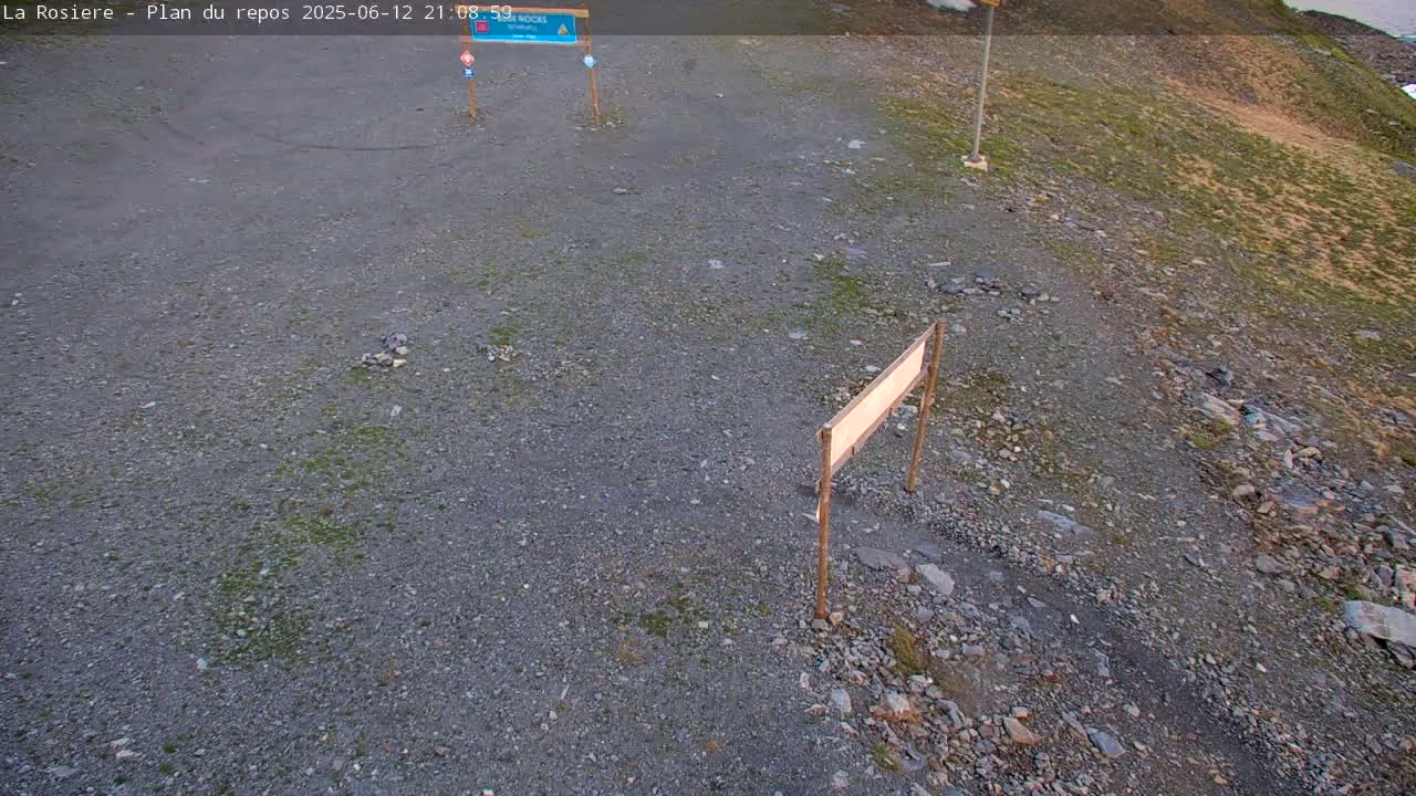 Montvalezan,  La Rosière Ski Area Charmlifts & Plan du Repos (Rest Plan) Live Cam - Albertville, Savoie, Auvergne-Rhône-Alpes, France