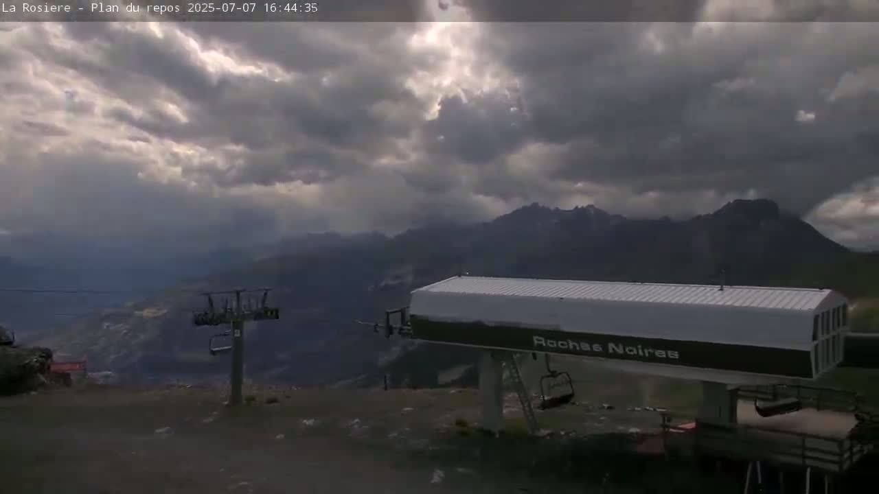 Montvalezan,  La Rosière Ski Area Charmlifts & Plan du Repos (Rest Plan) Live Cam - Albertville, Savoie, Auvergne-Rhône-Alpes, France