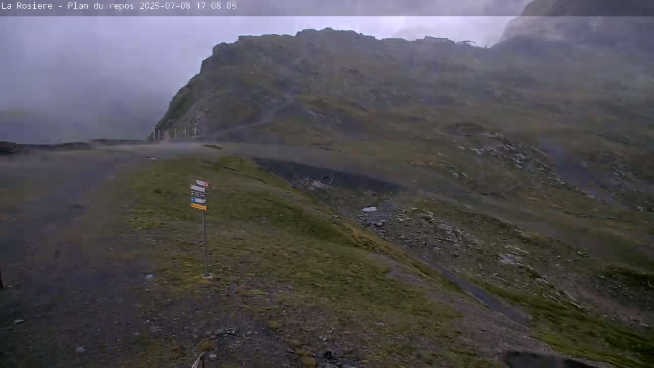 Montvalezan,  La Rosière Ski Area Charmlifts & Plan du Repos (Rest Plan) Live Cam - Albertville, Savoie, Auvergne-Rhône-Alpes, France