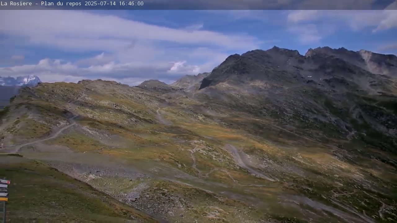 Montvalezan,  La Rosière Ski Area Charmlifts & Plan du Repos (Rest Plan) Live Cam - Albertville, Savoie, Auvergne-Rhône-Alpes, France