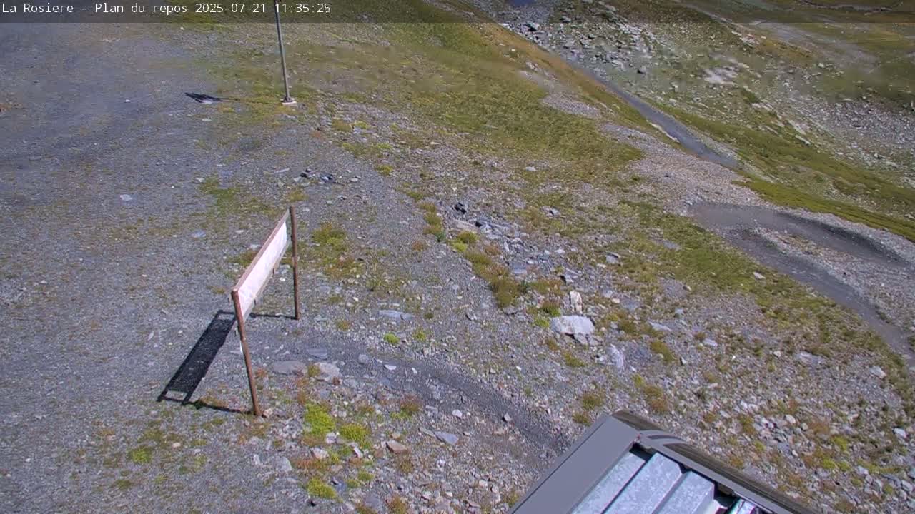 Montvalezan,  La Rosière Ski Area Charmlifts & Plan du Repos (Rest Plan) Live Cam - Albertville, Savoie, Auvergne-Rhône-Alpes, France
