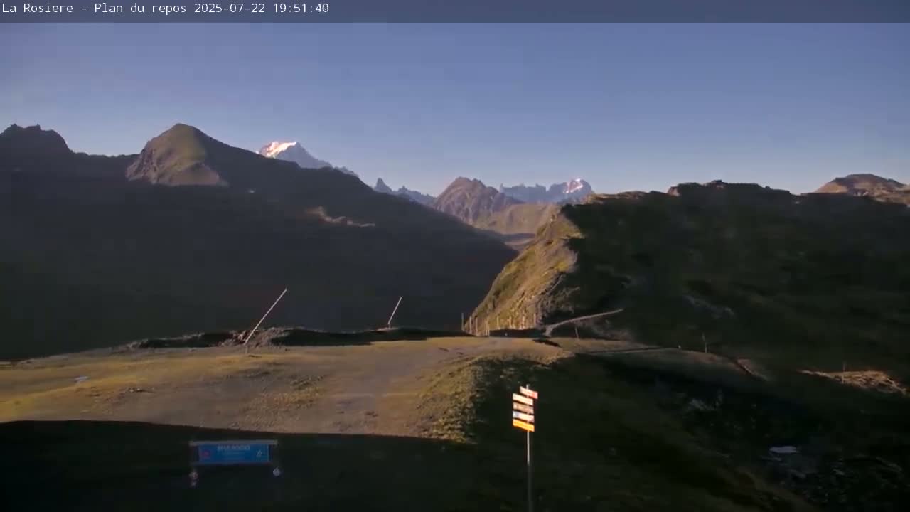 Montvalezan,  La Rosière Ski Area Charmlifts & Plan du Repos (Rest Plan) Live Cam - Albertville, Savoie, Auvergne-Rhône-Alpes, France