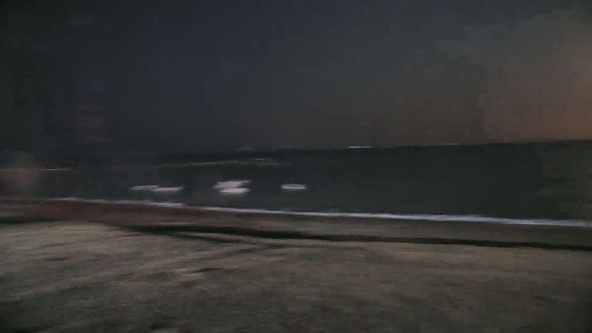 Saint-Hilaire-de-Riez, Plage de la Parée Préneau Beach Live Cam -  Les Sables-d'Olonne, Vendée, Pays de la Loire, France