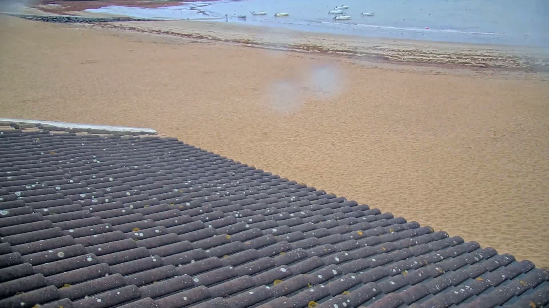 Saint-Hilaire-de-Riez, Plage de la Parée Préneau Beach Live Cam -  Les Sables-d'Olonne, Vendée, Pays de la Loire, France
