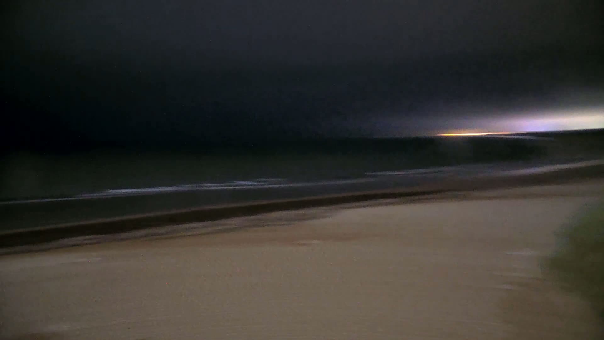 Saint-Hilaire-de-Riez, Plage de la Parée Préneau Beach Live Cam -  Les Sables-d'Olonne, Vendée, Pays de la Loire, France