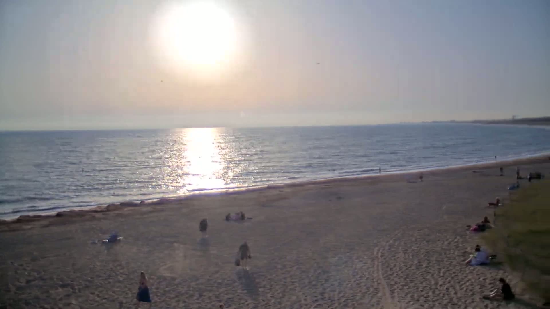 Saint-Hilaire-de-Riez, Plage de la Parée Préneau Beach Live Cam -  Les Sables-d'Olonne, Vendée, Pays de la Loire, France