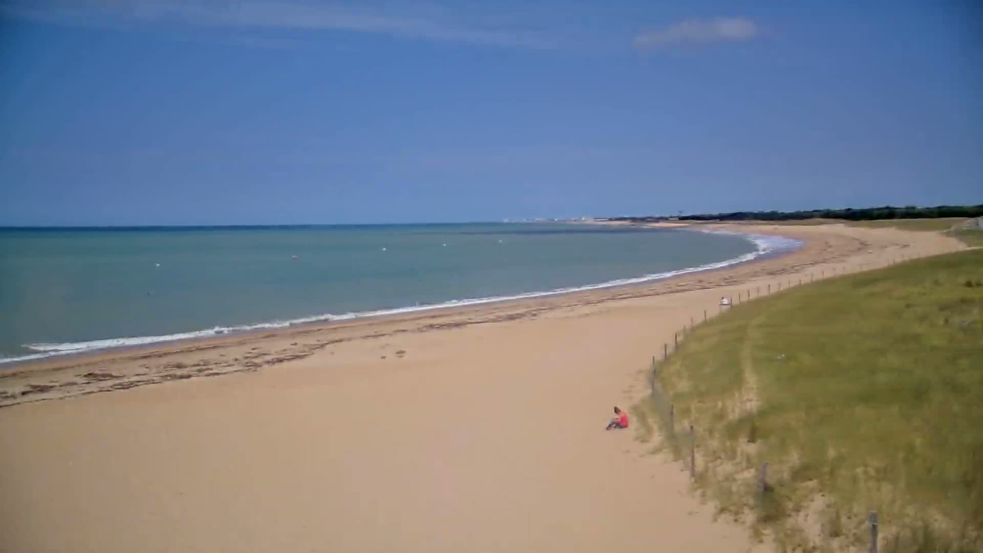 Saint-Hilaire-de-Riez, Plage de la Parée Préneau Beach Live Cam -  Les Sables-d'Olonne, Vendée, Pays de la Loire, France