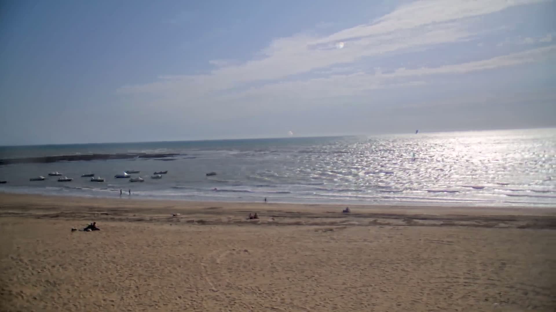 Saint-Hilaire-de-Riez, Plage de la Parée Préneau Beach Live Cam -  Les Sables-d'Olonne, Vendée, Pays de la Loire, France