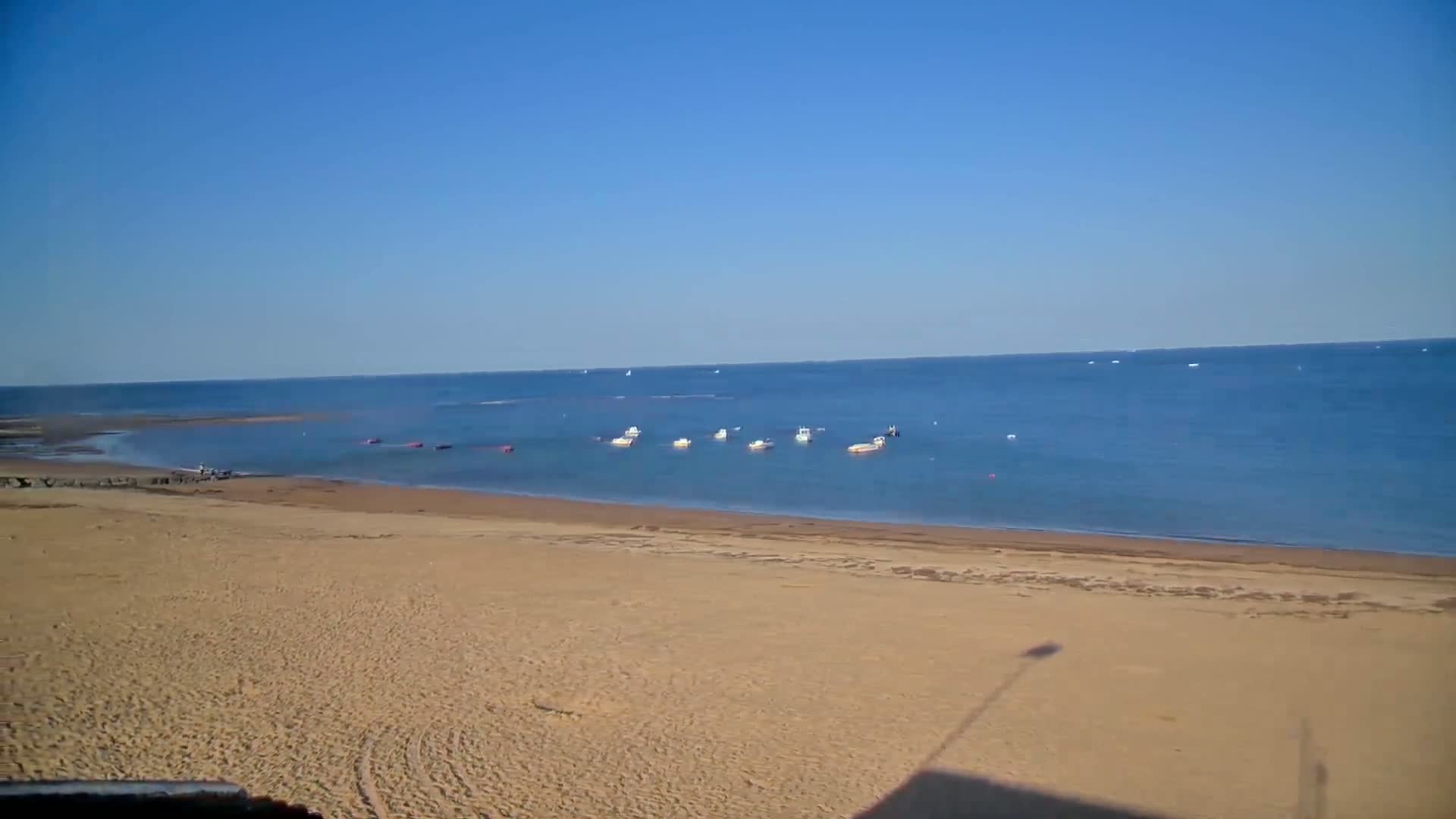Saint-Hilaire-de-Riez, Plage de la Parée Préneau Beach Live Cam -  Les Sables-d'Olonne, Vendée, Pays de la Loire, France