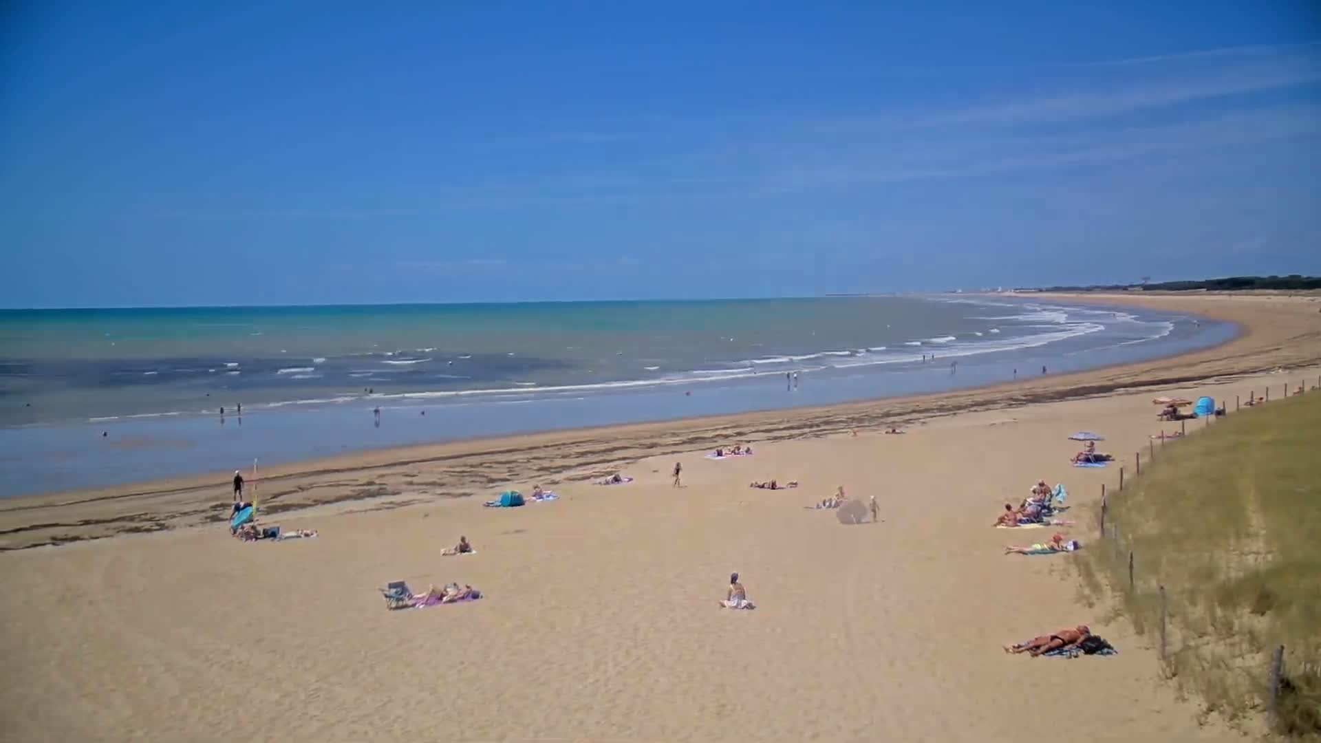 Saint-Hilaire-de-Riez, Plage de la Parée Préneau Beach Live Cam -  Les Sables-d'Olonne, Vendée, Pays de la Loire, France