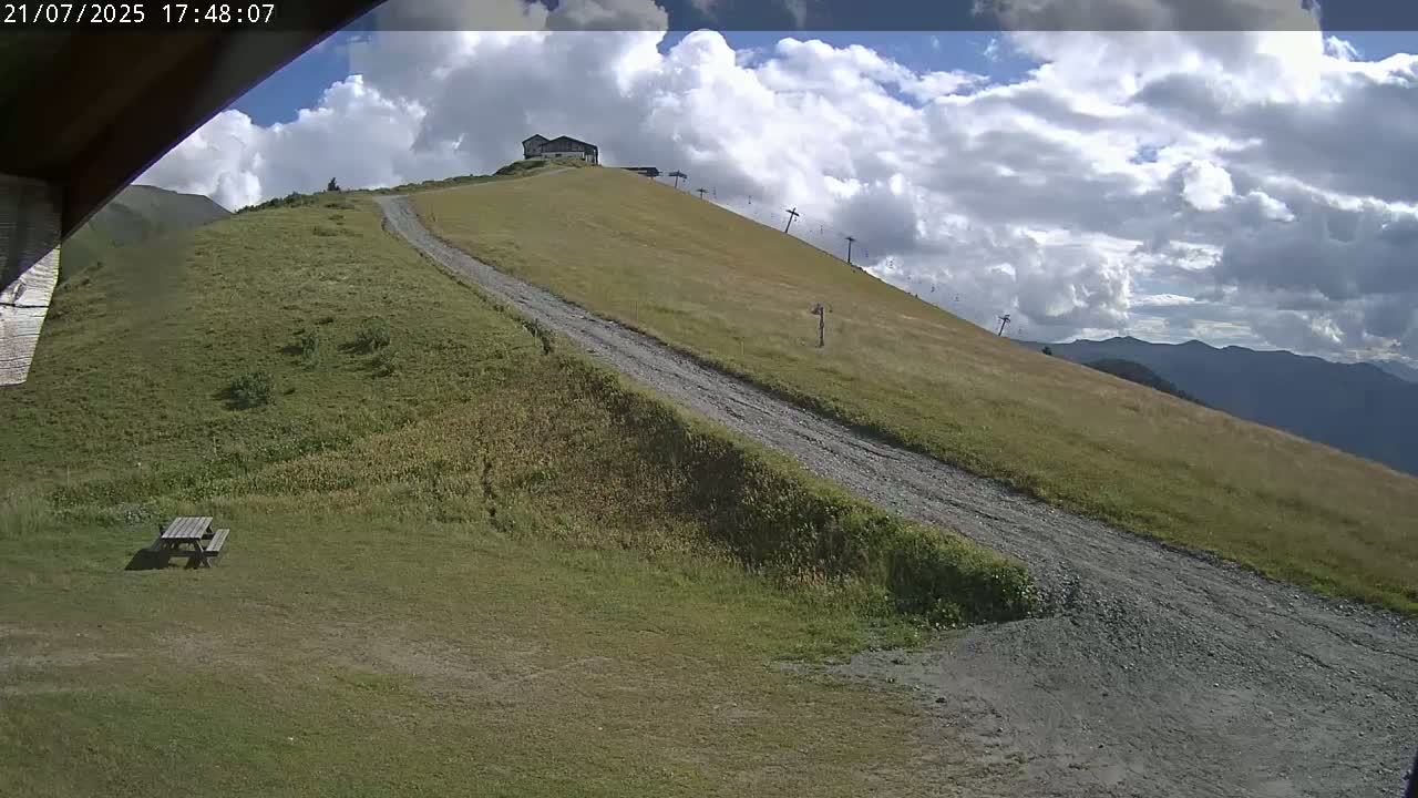 Saint-Gervais-les-Bains,  Telesiege de la Croix Live Cam - Bonneville, Haute-Savoie, Auvergne-Rhône-Alpes, France