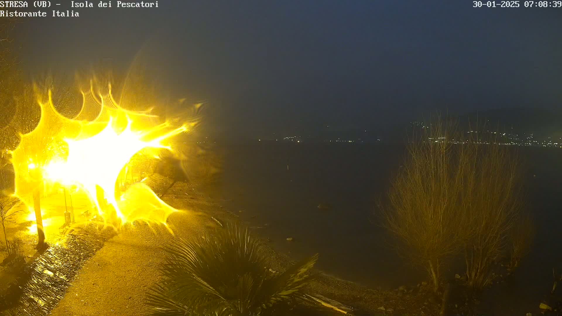 Isola dei Pescatori Island, Maggiore Lake Live Cam - Stresa, Piedmont, Italy