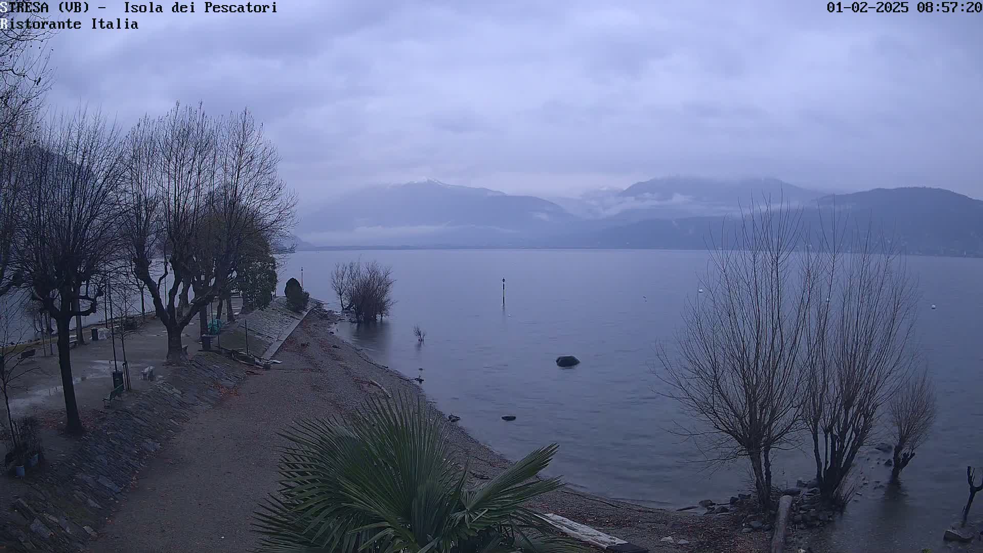 Isola dei Pescatori Island, Maggiore Lake Live Cam - Stresa, Piedmont, Italy
