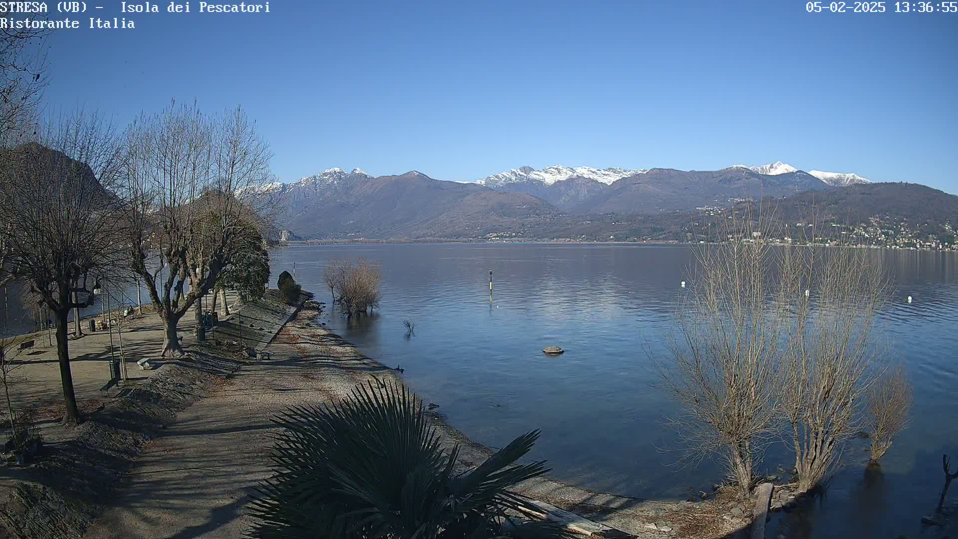 Isola dei Pescatori Island, Maggiore Lake Live Cam - Stresa, Piedmont, Italy