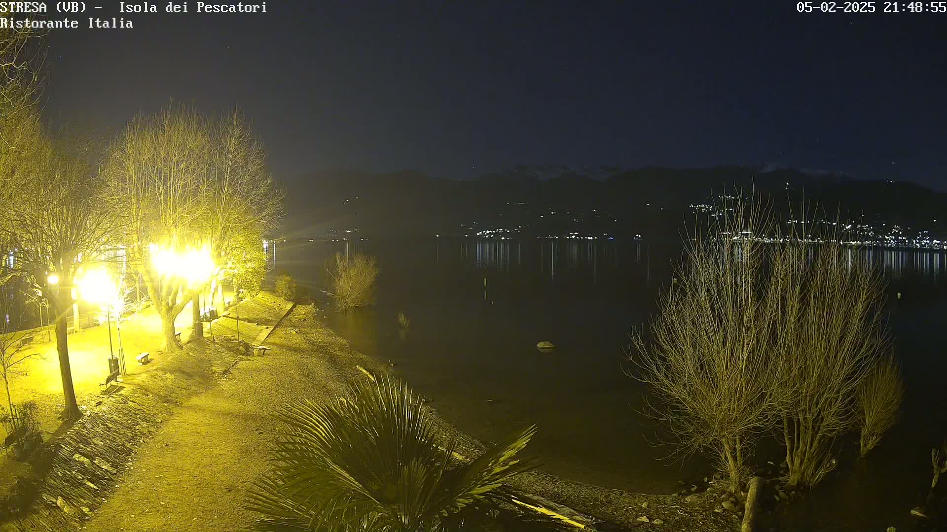 Isola dei Pescatori Island, Maggiore Lake Live Cam - Stresa, Piedmont, Italy