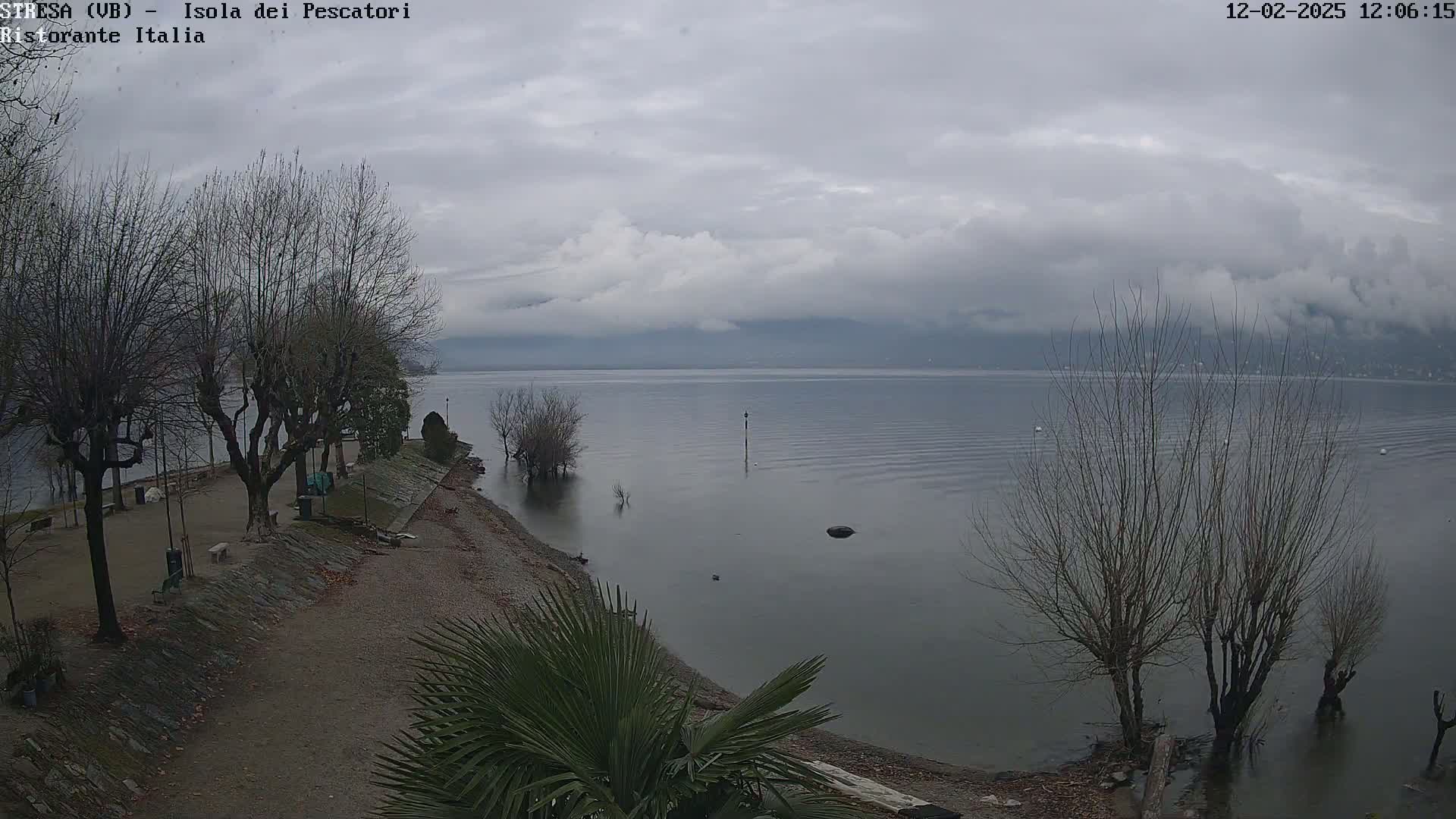 Isola dei Pescatori Island, Maggiore Lake Live Cam - Stresa, Piedmont, Italy