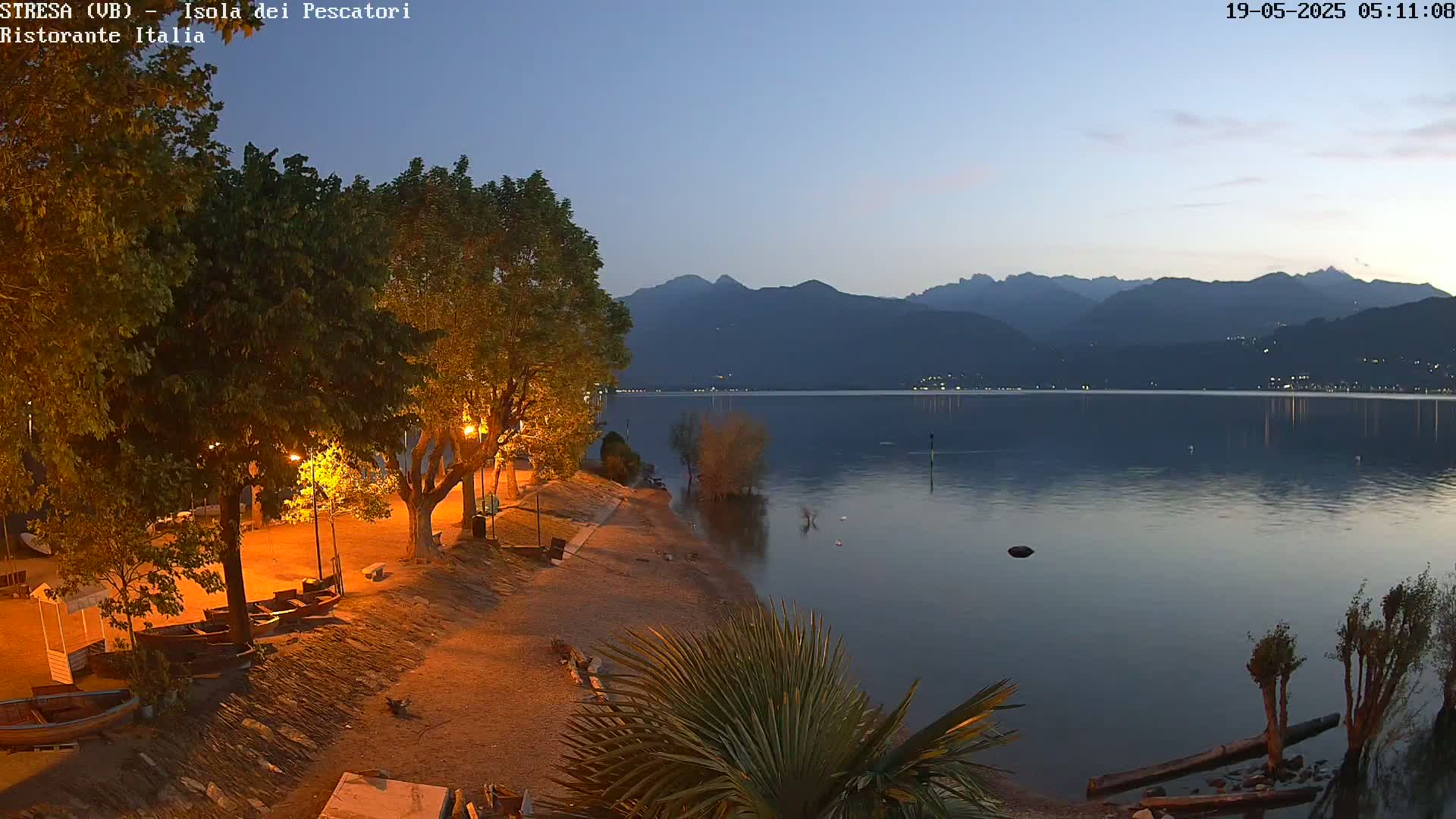 Isola dei Pescatori Island, Maggiore Lake Live Cam - Stresa, Piedmont, Italy